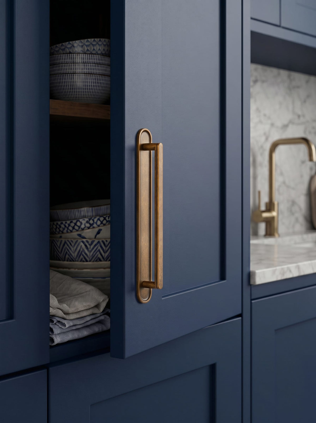 Goo-Ki 2 Pack Cabinet Handles with Back Plate Vintage Kitchen Drawer Pulls with Subtle Curves