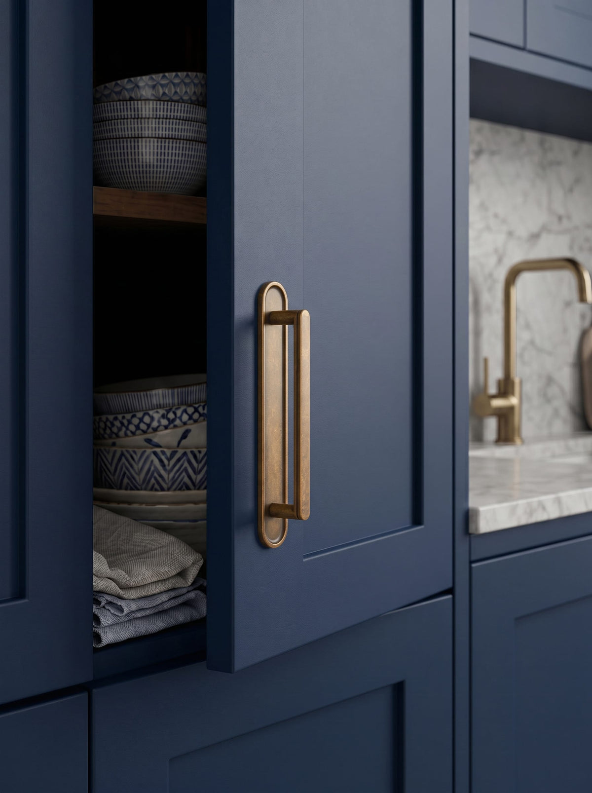 Goo-Ki 2 Pack Cabinet Handles with Back Plate Vintage Kitchen Drawer Pulls with Subtle Curves