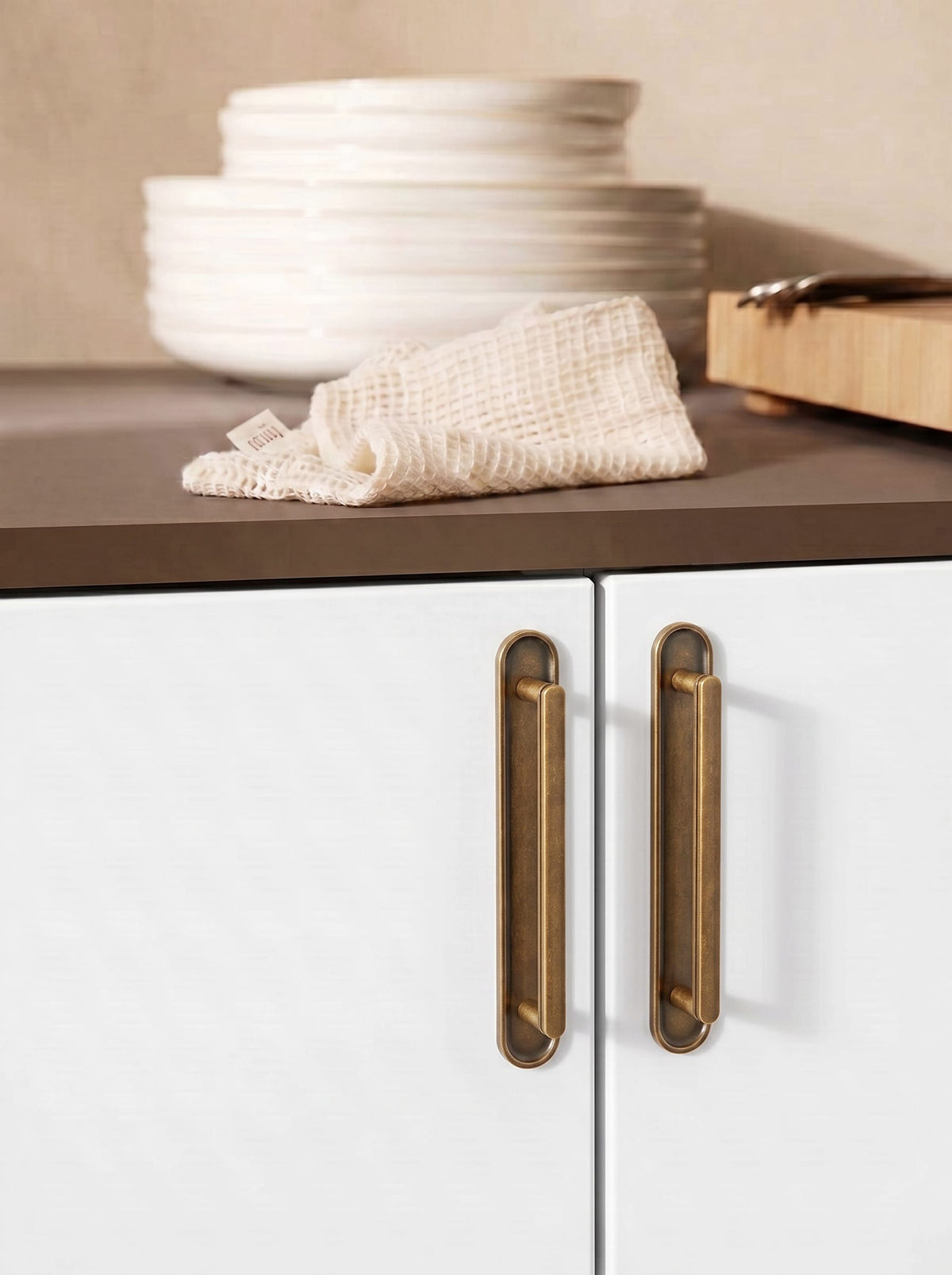 Goo-Ki 2 Pack Cabinet Handles with Back Plate Vintage Kitchen Drawer Pulls with Subtle Curves