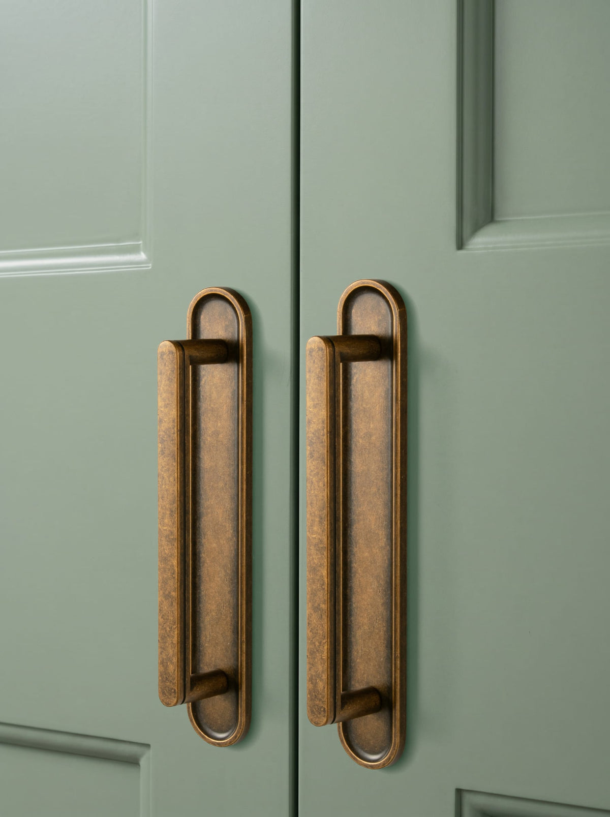 Goo-Ki 2 Pack Cabinet Handles with Back Plate Vintage Kitchen Drawer Pulls with Subtle Curves