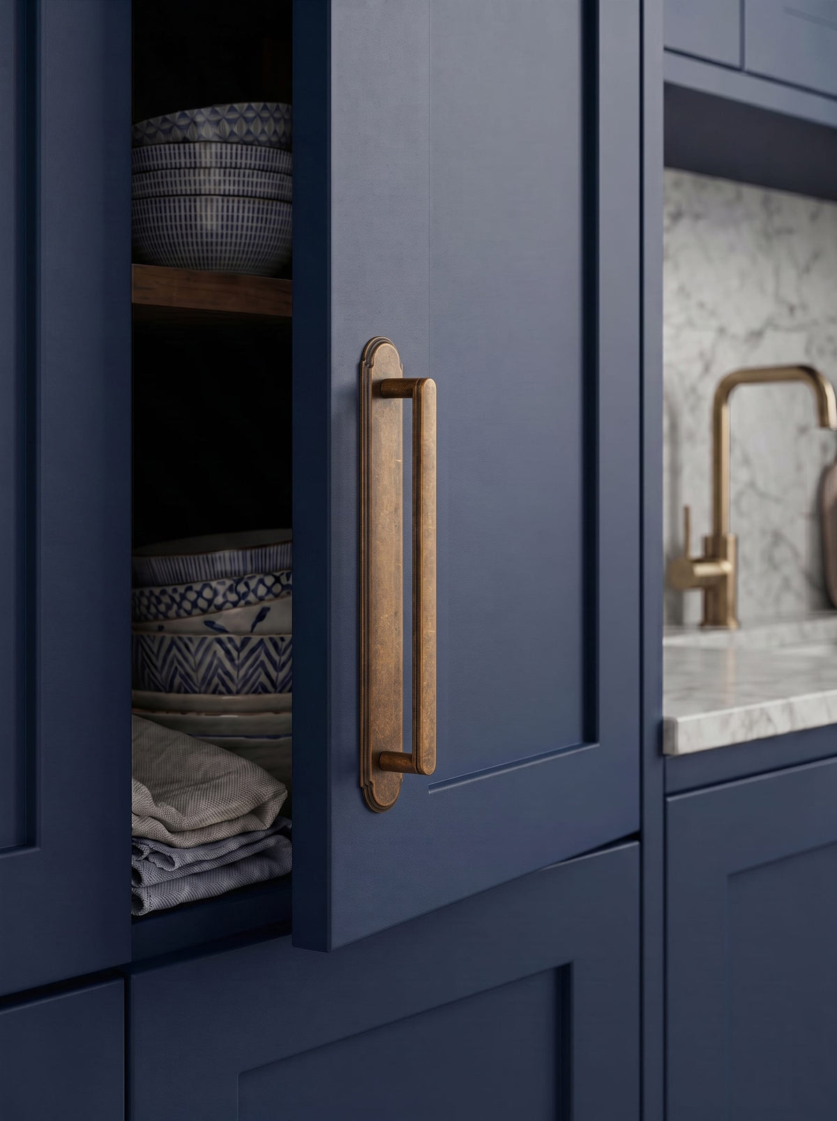 Goo-Ki 2 Pack Cabinet Handles with Back Plate Vintage Kitchen Drawer Pulls with Subtle Curves