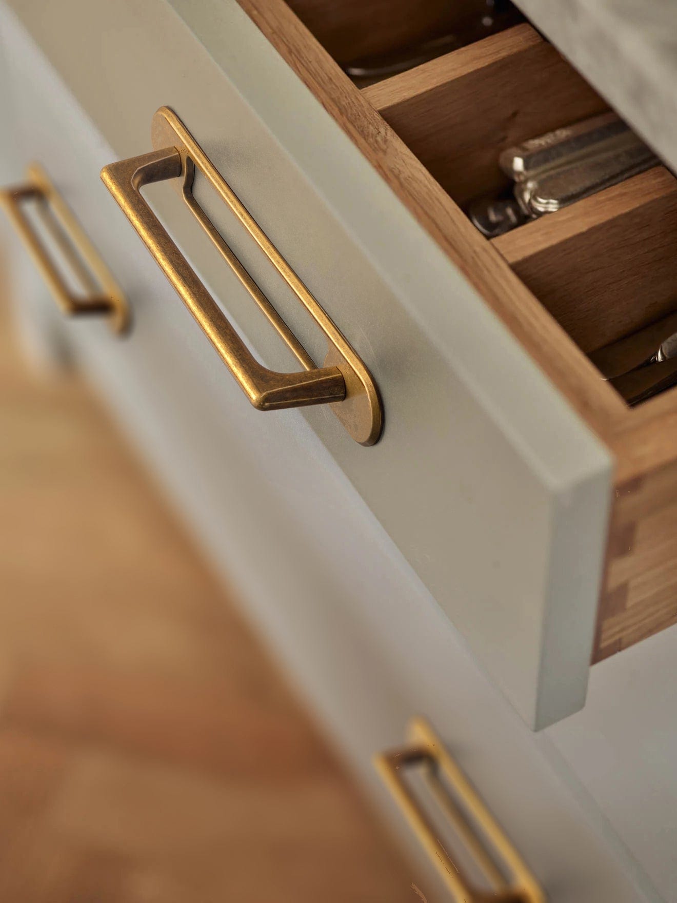 Goo-Ki 2 Pack Classic Cabinet Bar Pulls with Back Plate Zinc Alloy Cabinet Handle with Long Back Plate