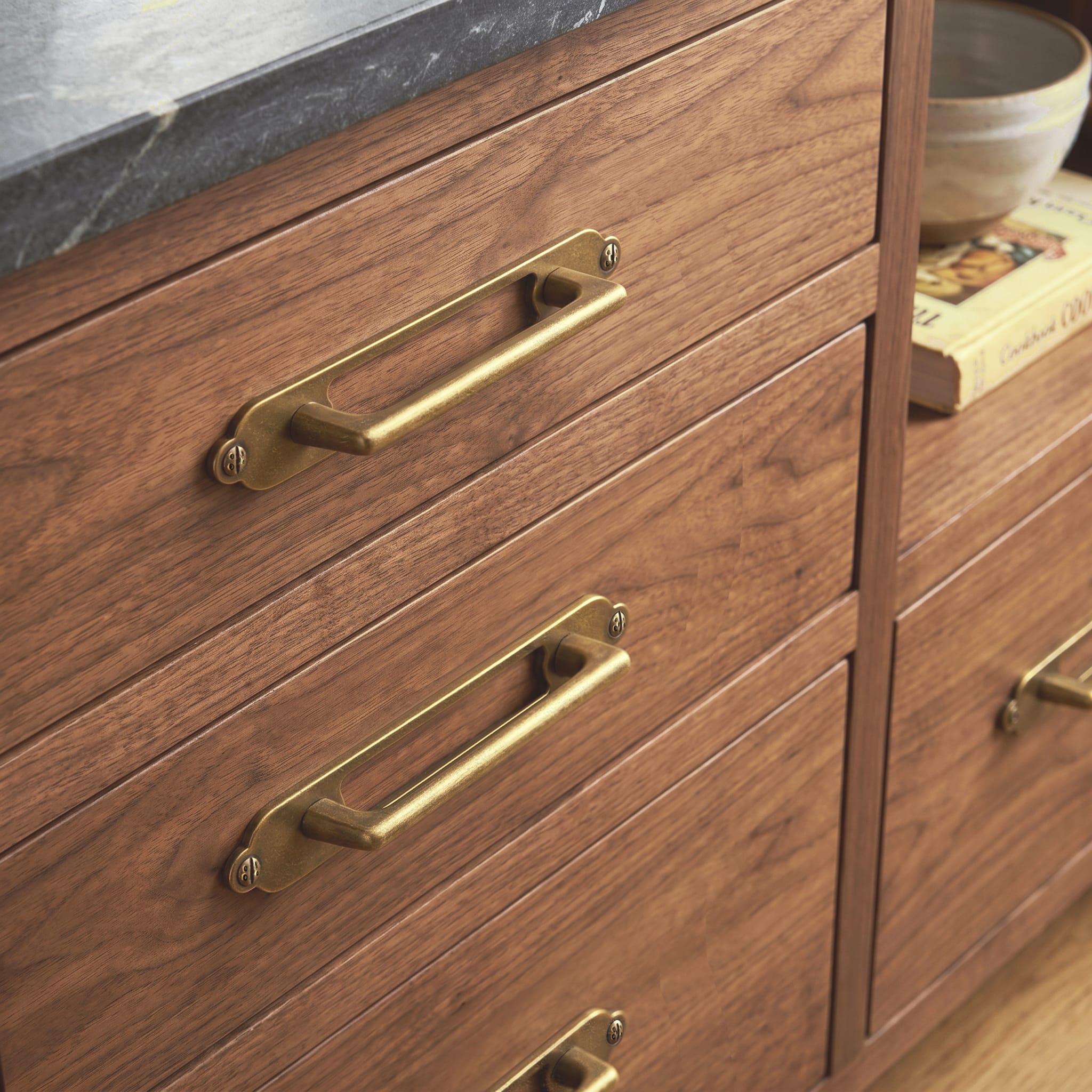 Goo-Ki 2 Pack Decorative Cabinet Bar Pulls with Back Plate Zinc Alloy Cabinet Handle with Long Back Plate