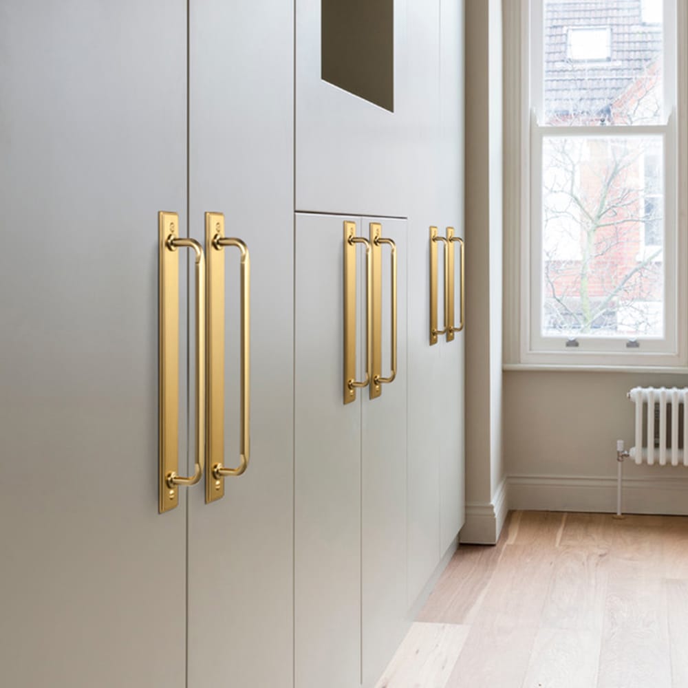 Goo-Ki 2 Pack Elegant Vintage Zinc Alloy Cabinet Handles with Long Backplate, Classic Furniture Hardware for Cabinets, Wardrobes & Dressers