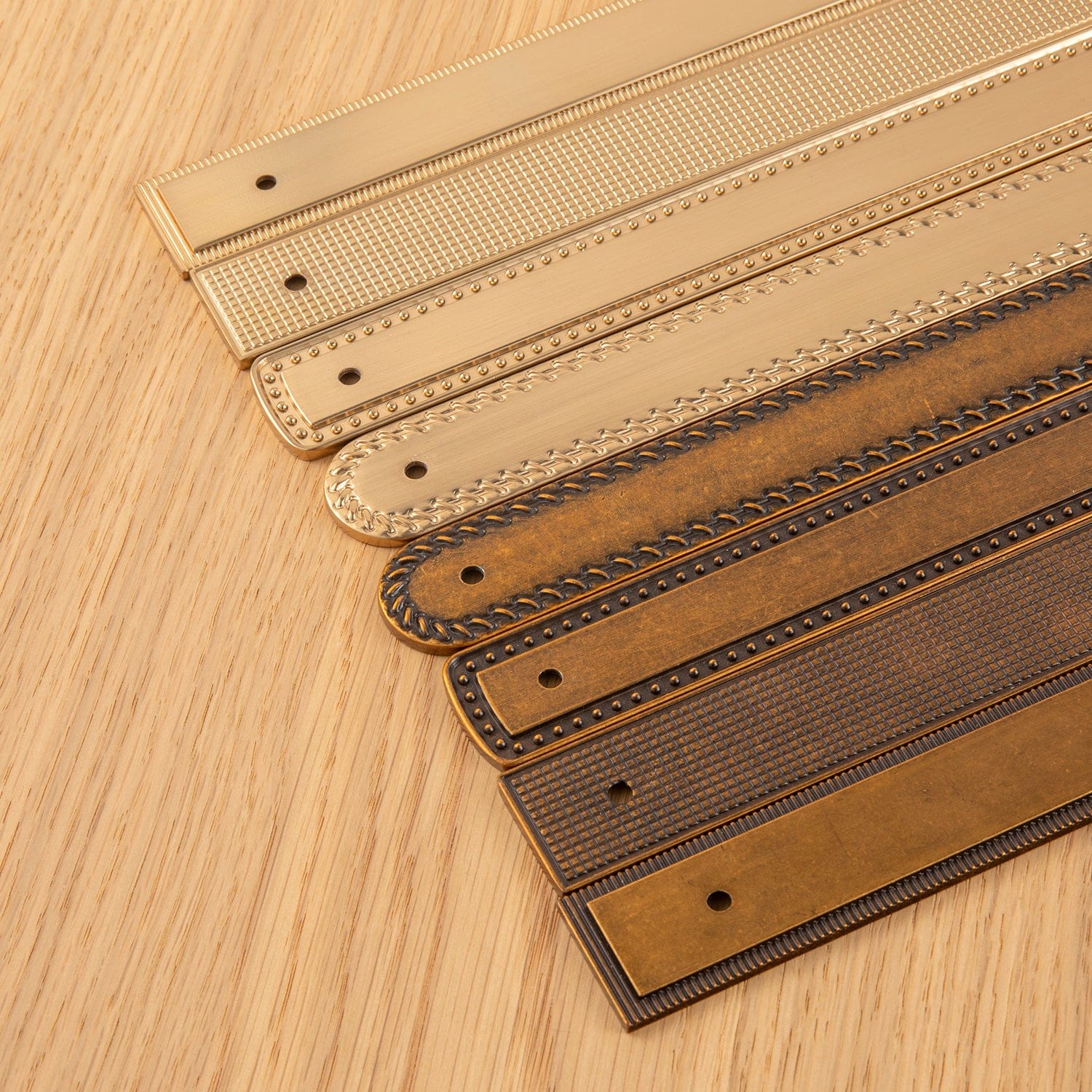 Goo-Ki 2 Pack Knurled Metal Alloy Vintage Bronze Bar Pull with Back Plate Kitchen Hardware