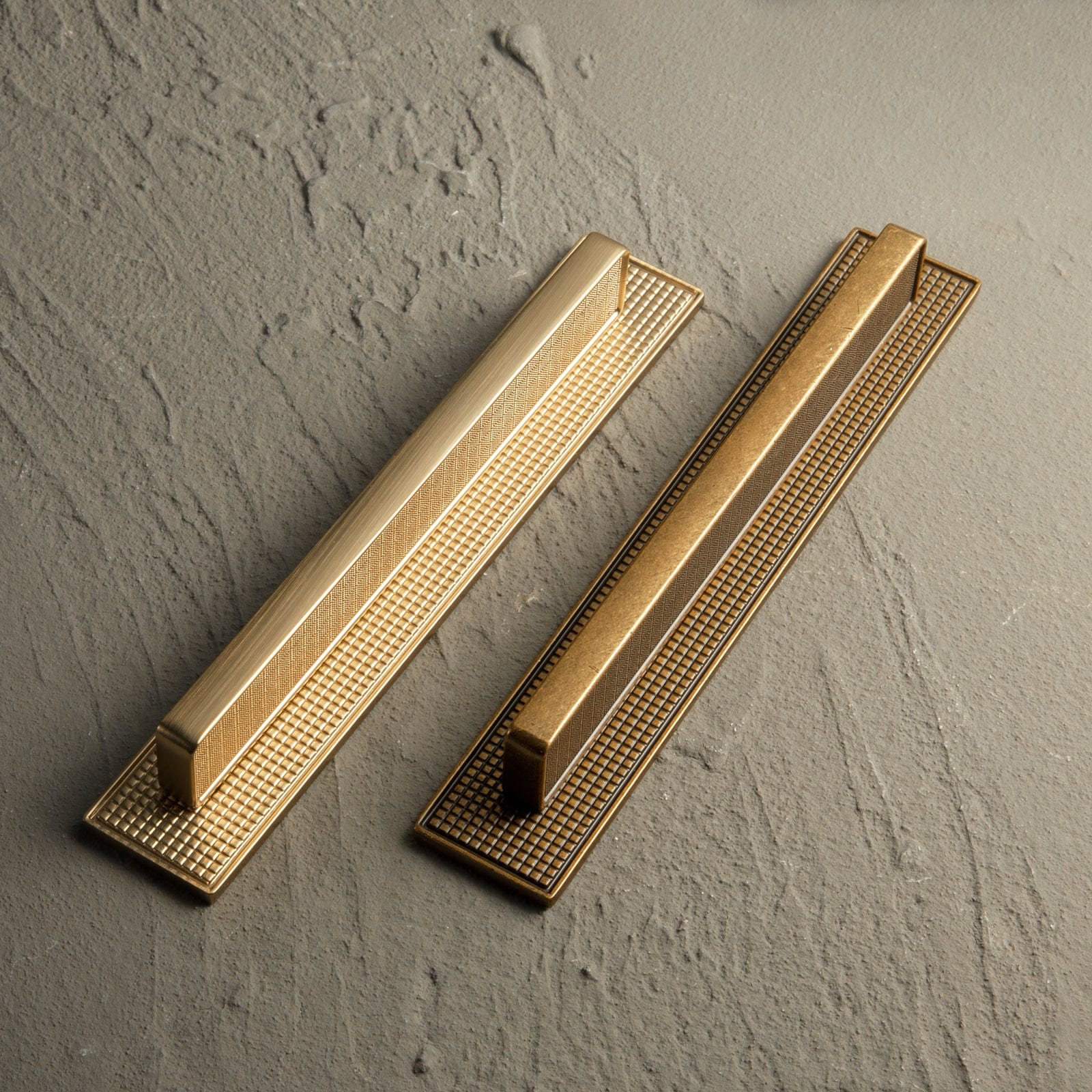 Goo-Ki 2 Pack Linear Architectural Cabinet Pull with Back Plate Textured Grid Cabinet Hardware