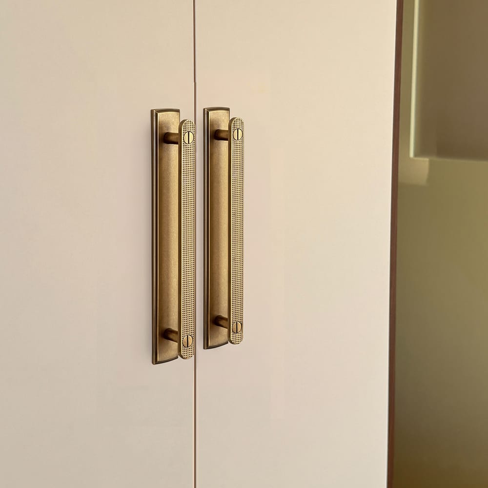 Goo-Ki 2 Pack Mid-Century Cabinet Pulls, Zinc Alloy Drawer Handles with Embossed Grid Backplate, Kitchen & Furniture Replacement Hardware