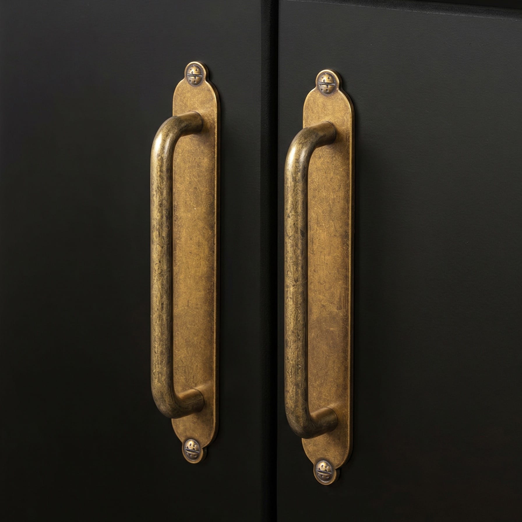 Goo-Ki 2 Pack Modern Geometric Zinc Alloy Cabinet Pulls with Back Plate Sleek Curved Sturdy Cabinet Handles