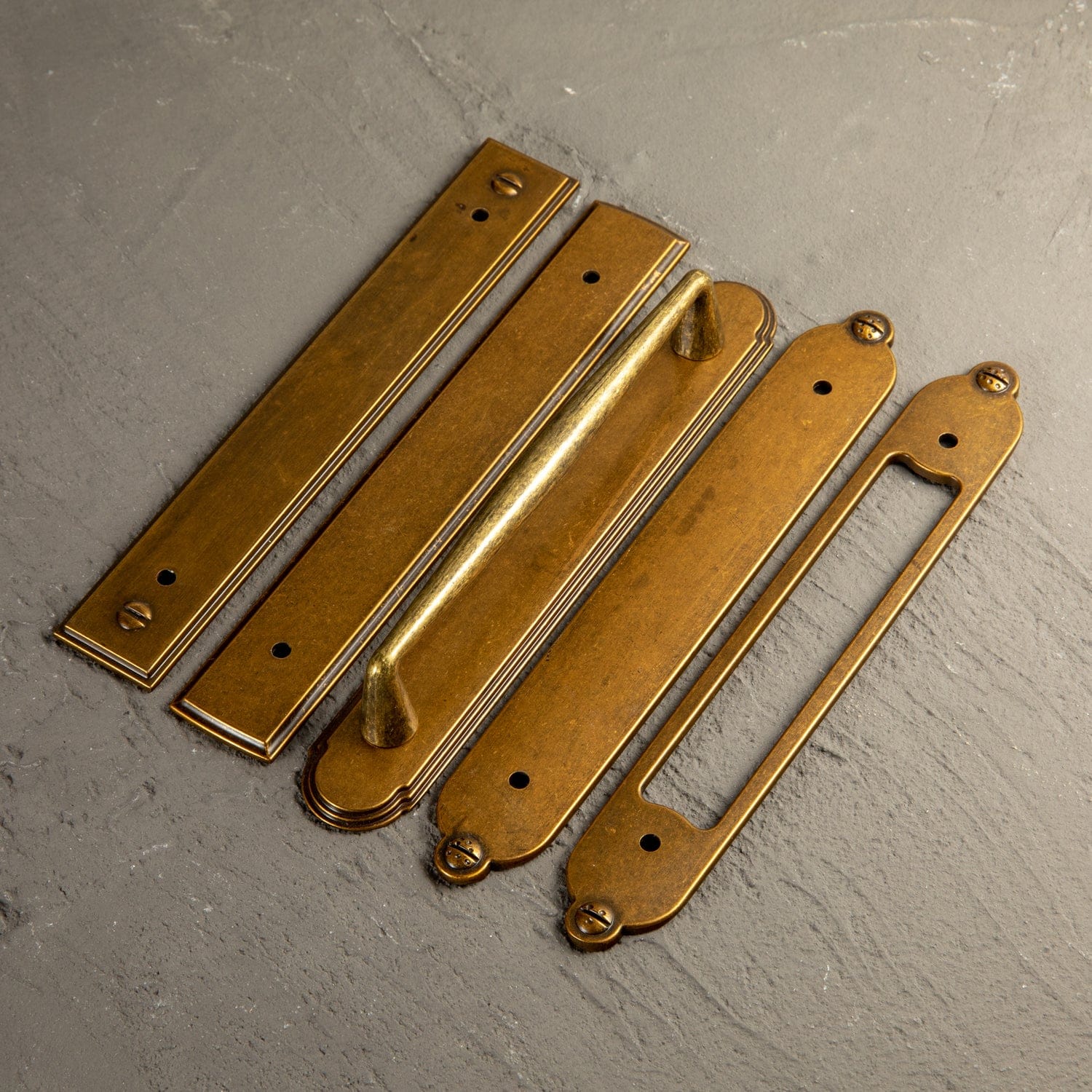 Goo-Ki 2 Pack Vintage Zinc Alloy Cabinet Pulls with Back Plate - Furniture Handles for Kitchen Cupboards