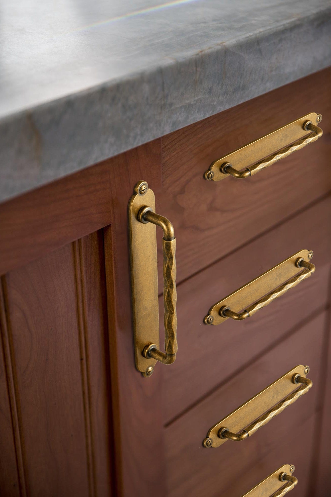 Goo-Ki 2 Pack Zinc Alloy Drawer Pulls with Back Plate Twisted Design Decorative Handles for Kitchen Cabinets