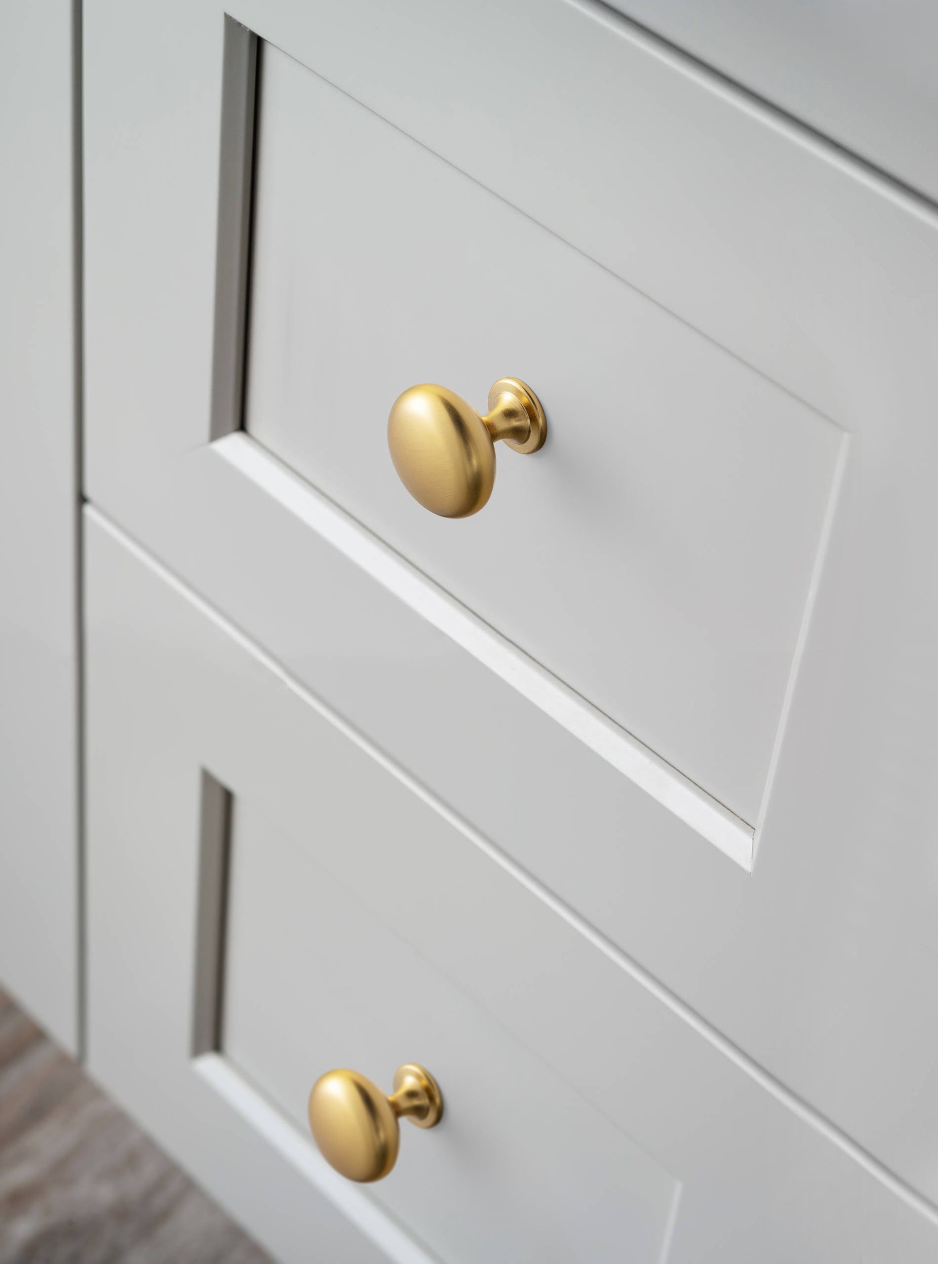 Goo-Ki 6 Pack Antique Brass Zinc Alloy Cabinet Knob with Back Plate Single Hole Center Cabinet Hardware for Bedroom Kitchen