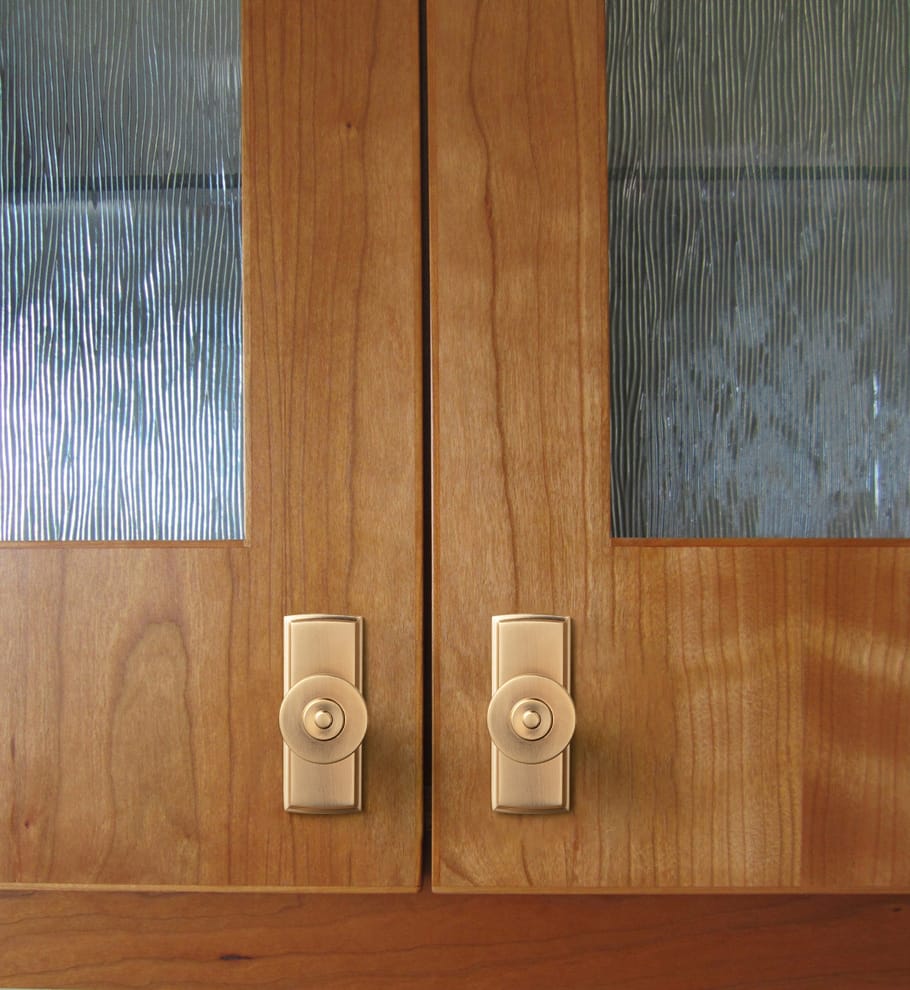 Goo-Ki 6 Pack Assorted Shaped Zinc Alloy Cabinet Hardware - Knobs and Back Plates for Stylish Furniture