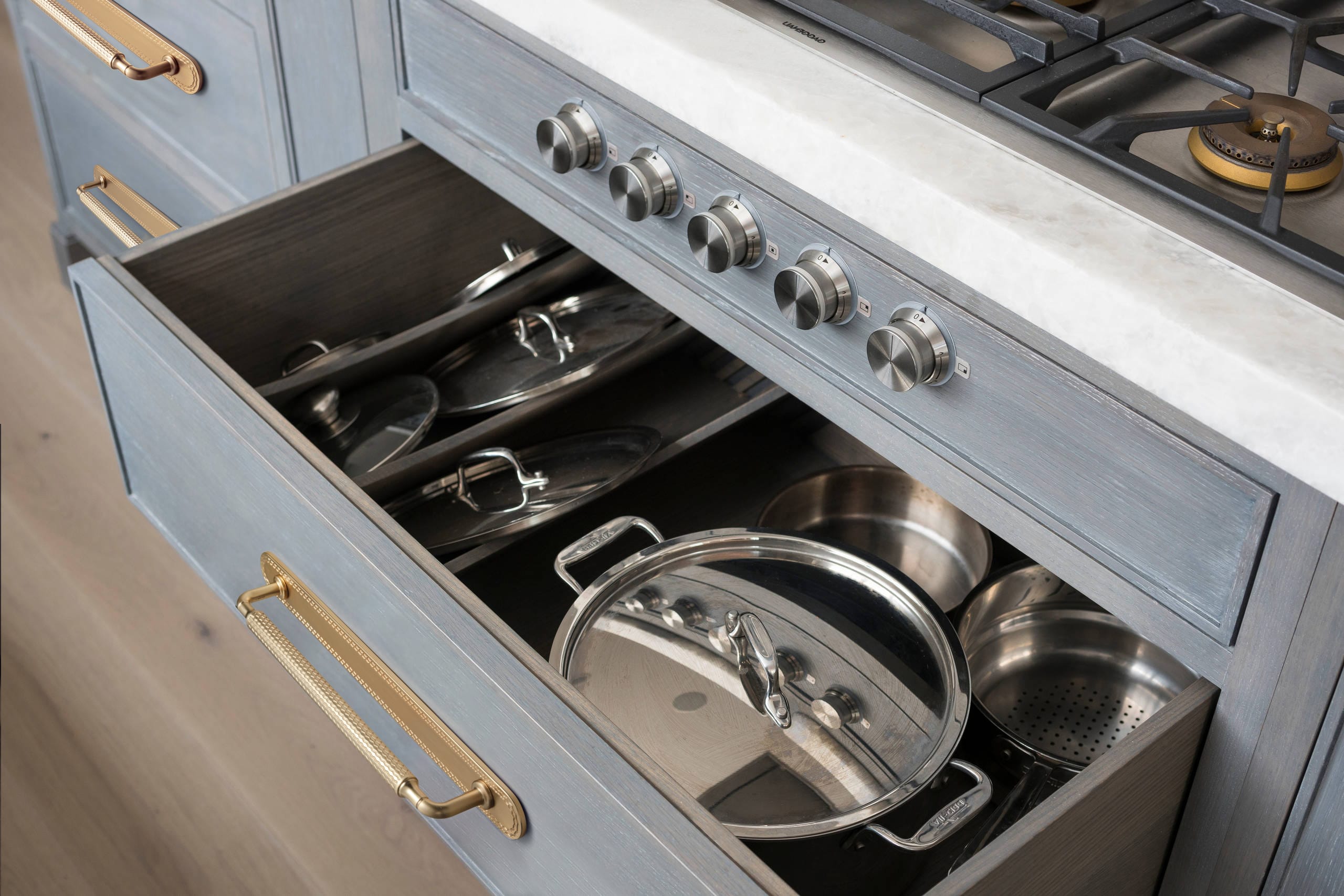 Goo-Ki 6 Pack Retro Wave Pattern Zinc Alloy Cabinet Handles with Mounting Back Plate Durable Drawer Pulls