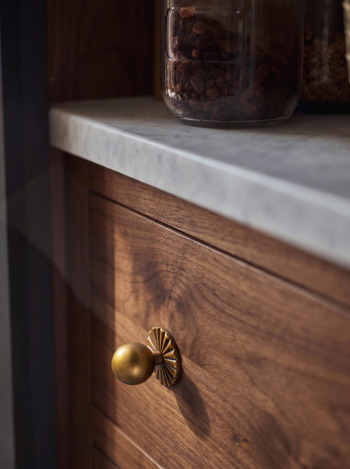 Goo-Ki 6 Pack Round Cabinet Knobs with Decorative Back Plate Zinc Alloy Cabinet Hardware for Kitchen