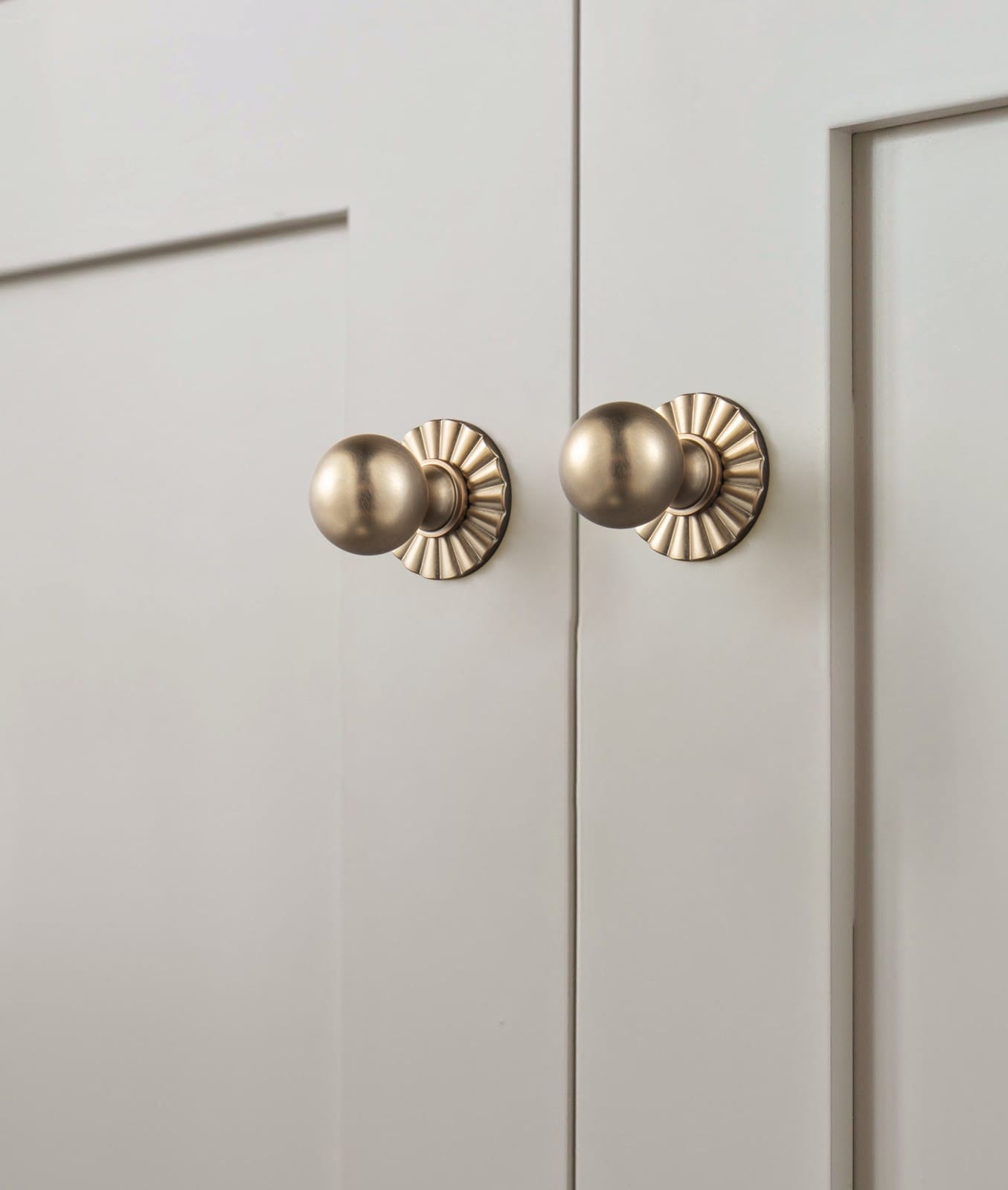 Goo-Ki 6 Pack Stylish Zinc Alloy Cabinet Knobs Classic Round Design Durable Cabinet Handles