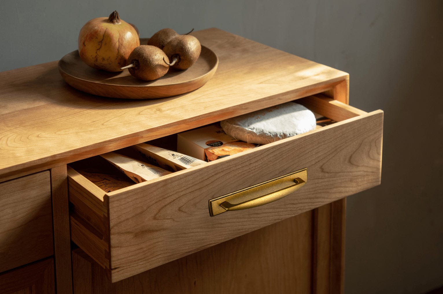 Goo-Ki Antique Brass Cabinet Handles Timeless Drawer Pulls for Classic Furniture Revival