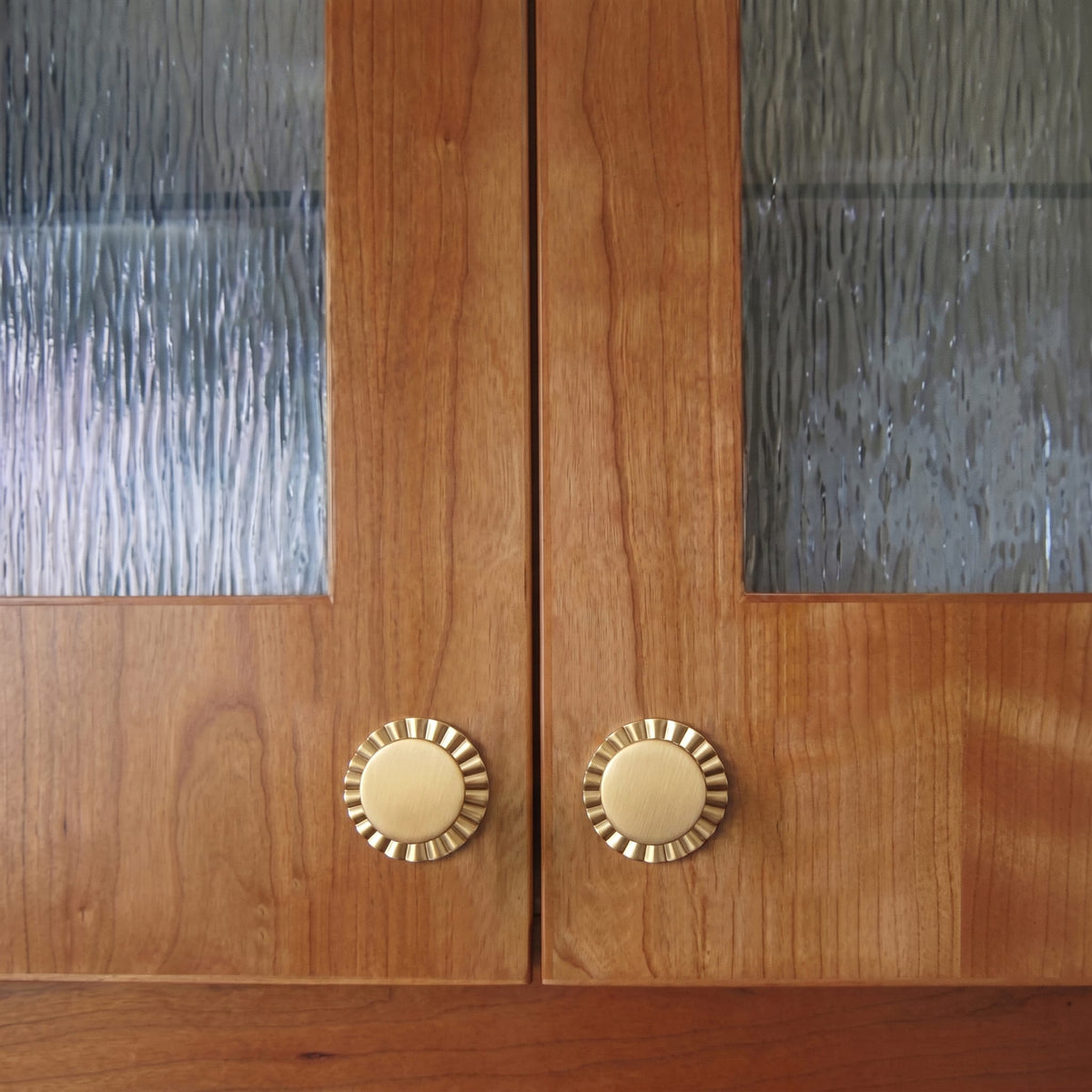 Goo-Ki Antique Brass Cabinet Knobs with Back Plates Ornate Cabinet Pulls for Kitchen Cabinet Hardware