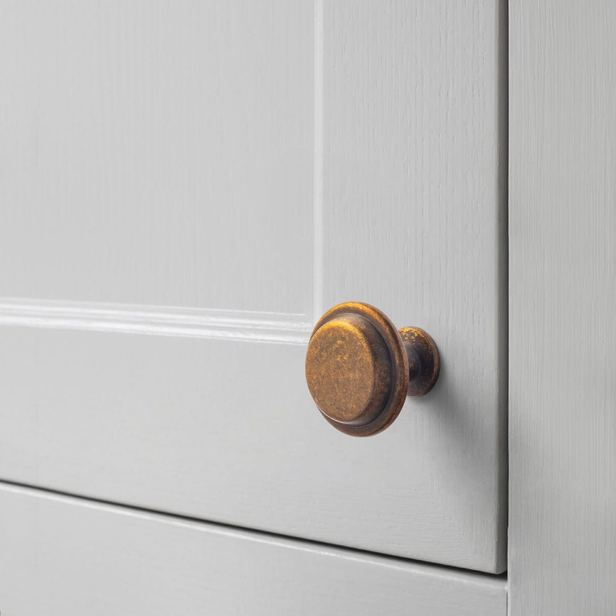 Goo-Ki Artistic Dome - Shaped Cabinet Knob with Vintage Aesthetics
