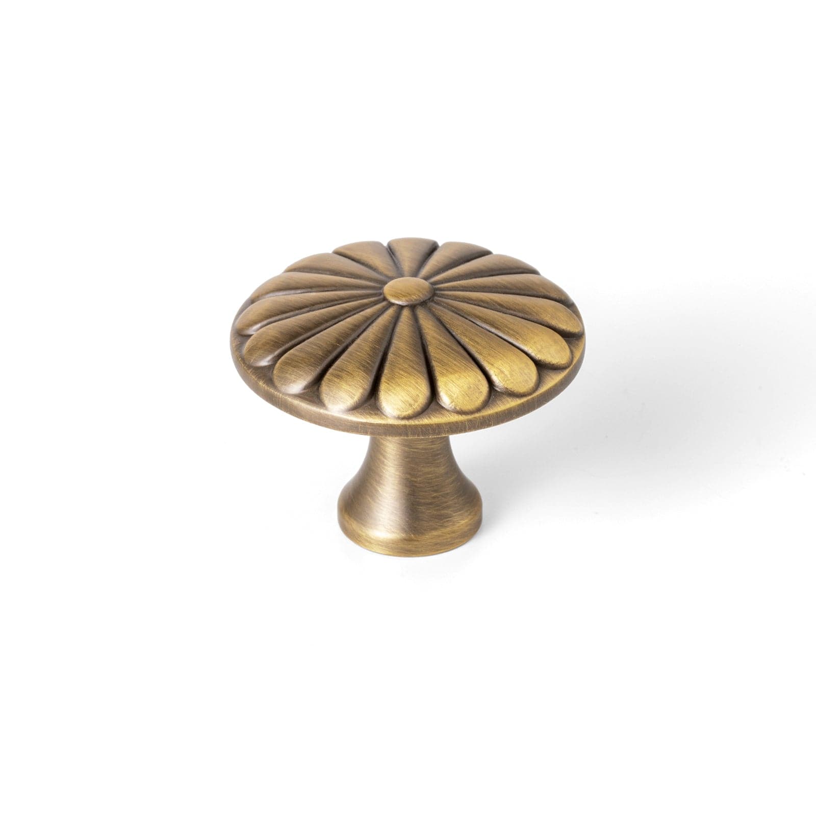 Goo-Ki Brushed Bronze / Knob / 6 Pack Chrysanthemum Pattern Embossed Cabinet Knobs Distressed Zinc Alloy Furniture Hardware