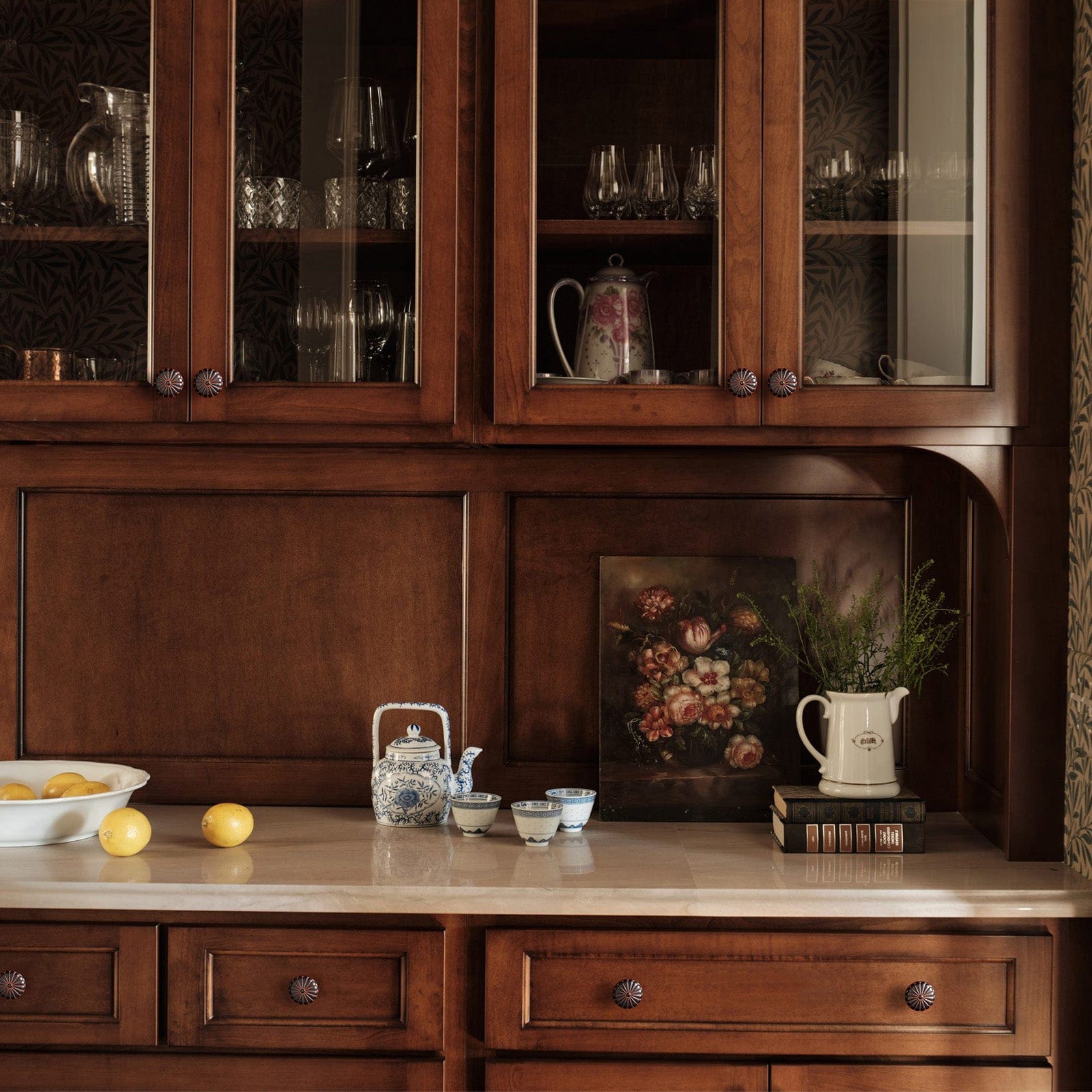 Goo-Ki Chrysanthemum Pattern Embossed Cabinet Knobs Distressed Zinc Alloy Furniture Hardware