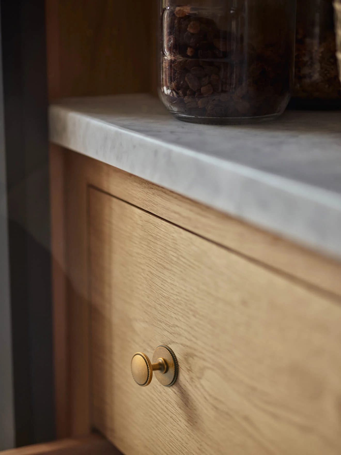 Goo-Ki Classic Round Design Cabinet Knobs with Toothed Rim for Kitchen Drawers