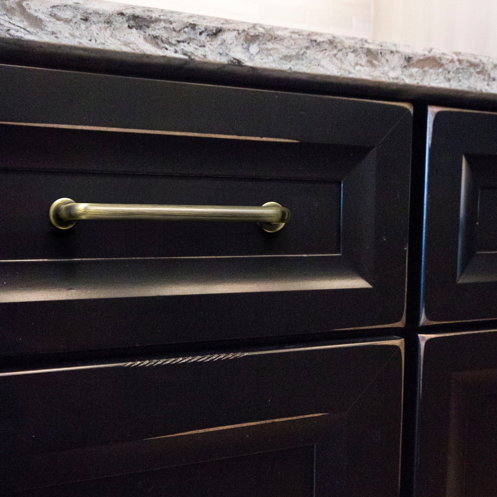 Goo-Ki 【Clearance Sale!】Matte White / Antique Bronze Rustic Cabinet Bar Pulls Decorative Drawer Handles