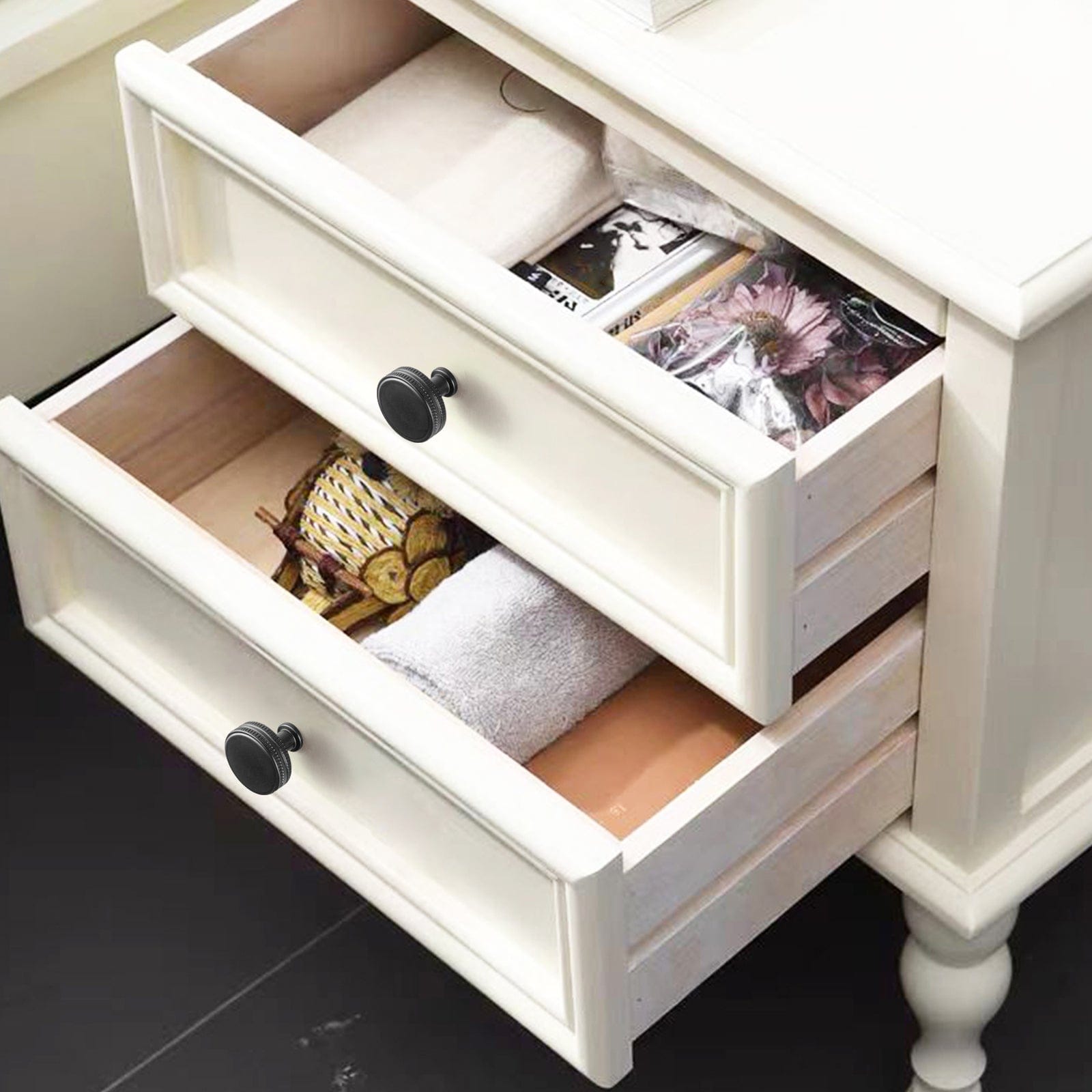 Goo-Ki Distinctive Artistic Engravings Single Hole Round Cabinet Knob Retro Flair Kitchen Hardware