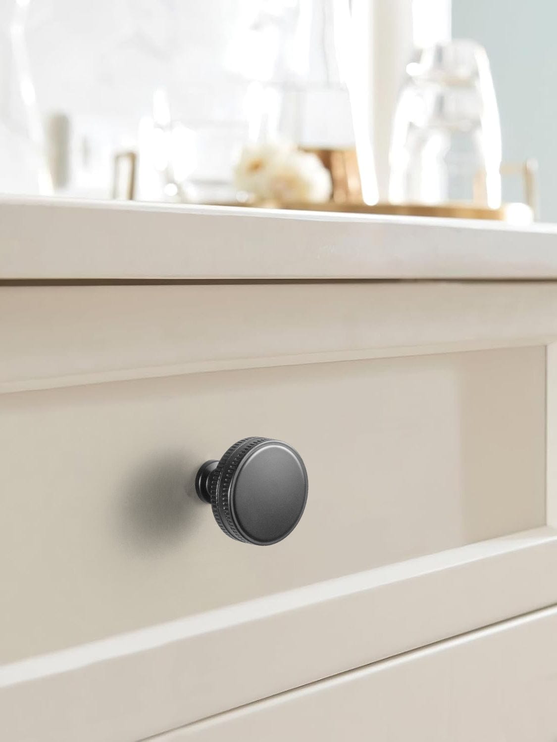 Goo-Ki Distinctive Artistic Engravings Single Hole Round Cabinet Knob Retro Flair Kitchen Hardware