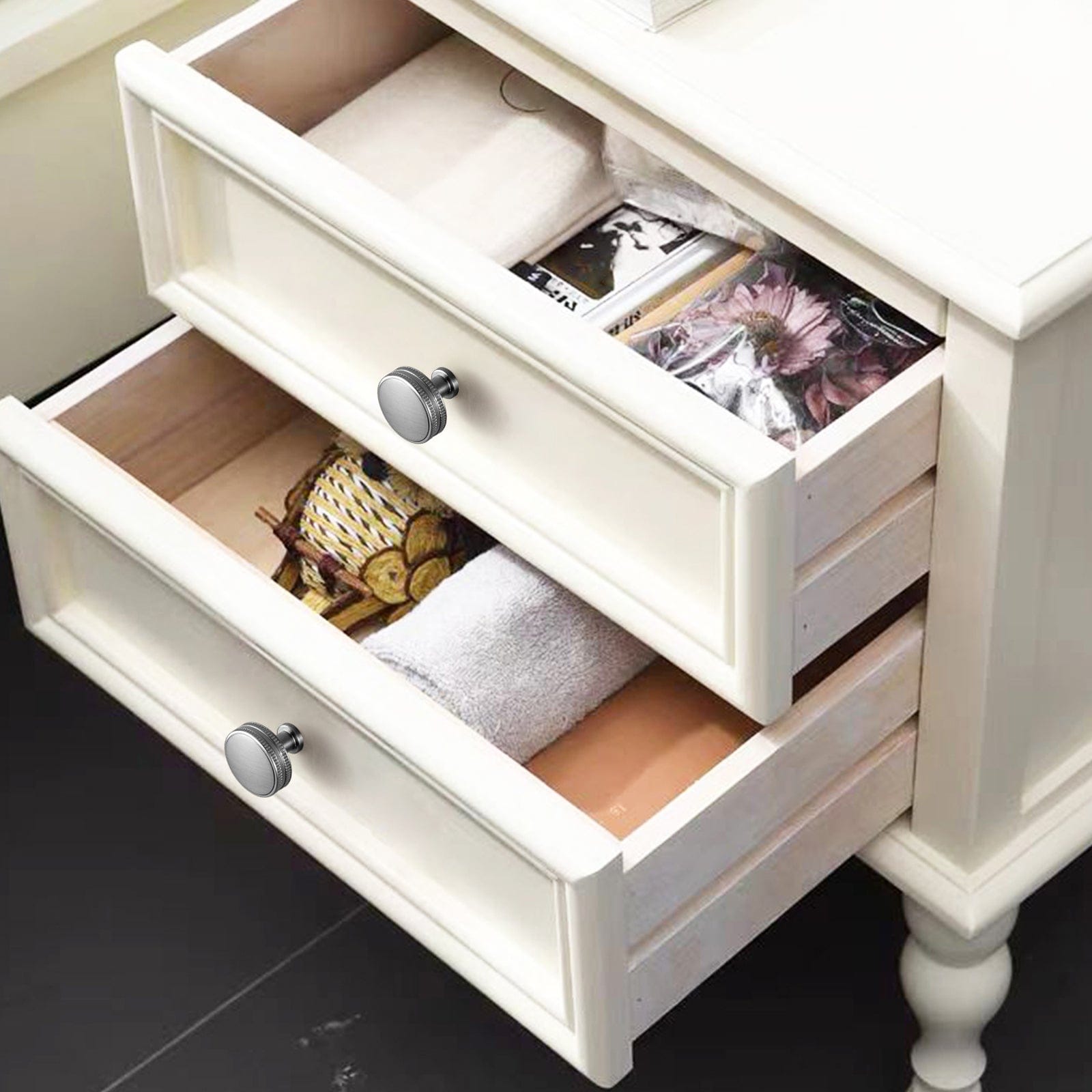 Goo-Ki Distinctive Artistic Engravings Single Hole Round Cabinet Knob Retro Flair Kitchen Hardware