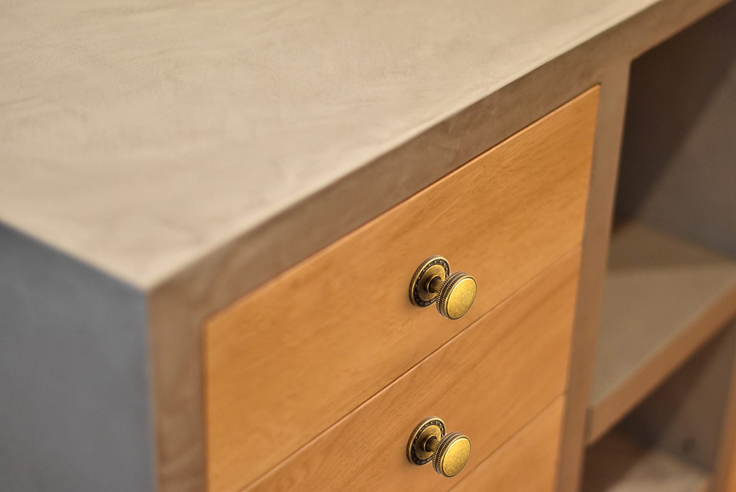 Goo-Ki Distinctive Artistic Engravings Single Hole Round Cabinet Knob Retro Flair Kitchen Hardware