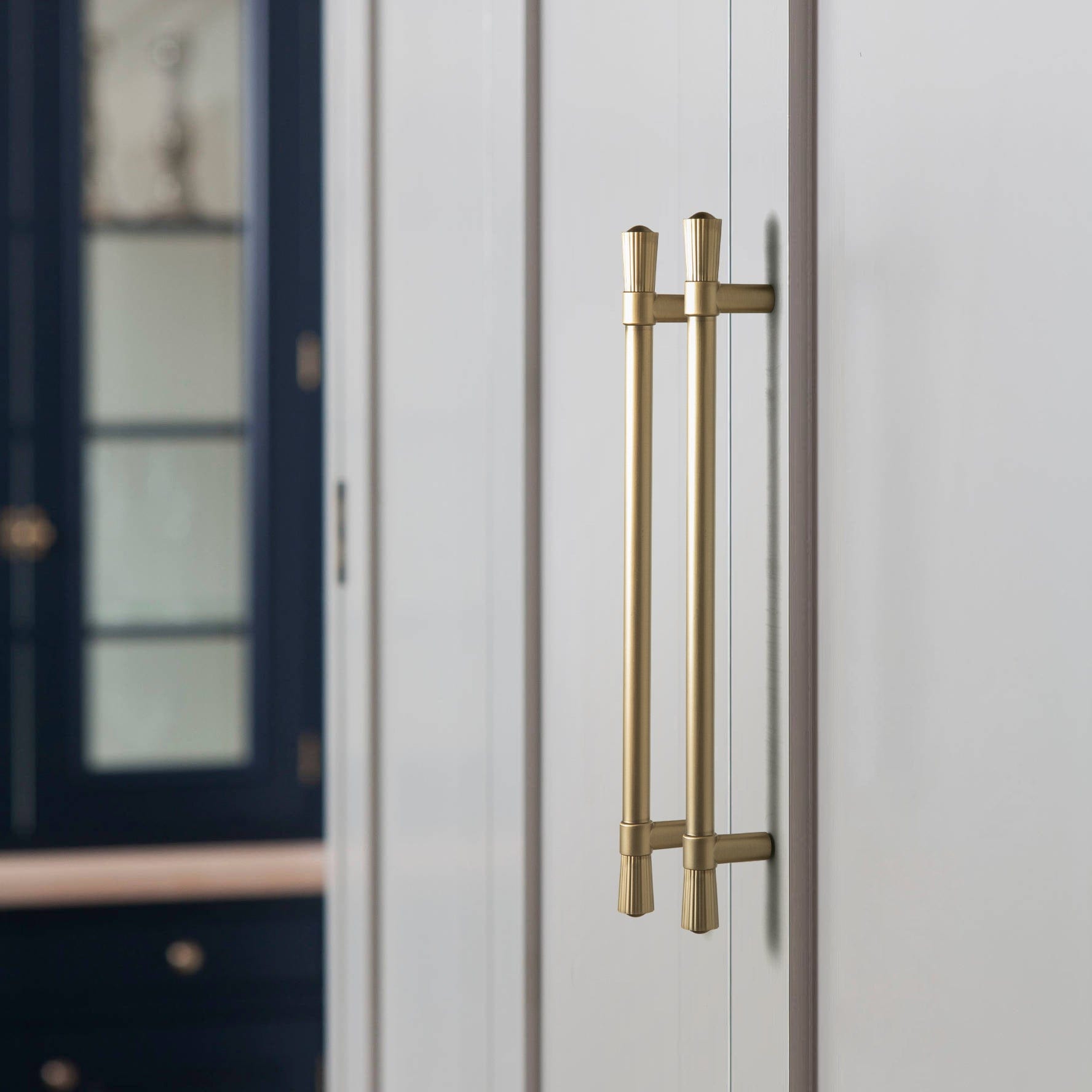 Goo-Ki Distinctive Stylish Zinc Alloy Cabinet Handles Featuring Textured Ribbed Ends