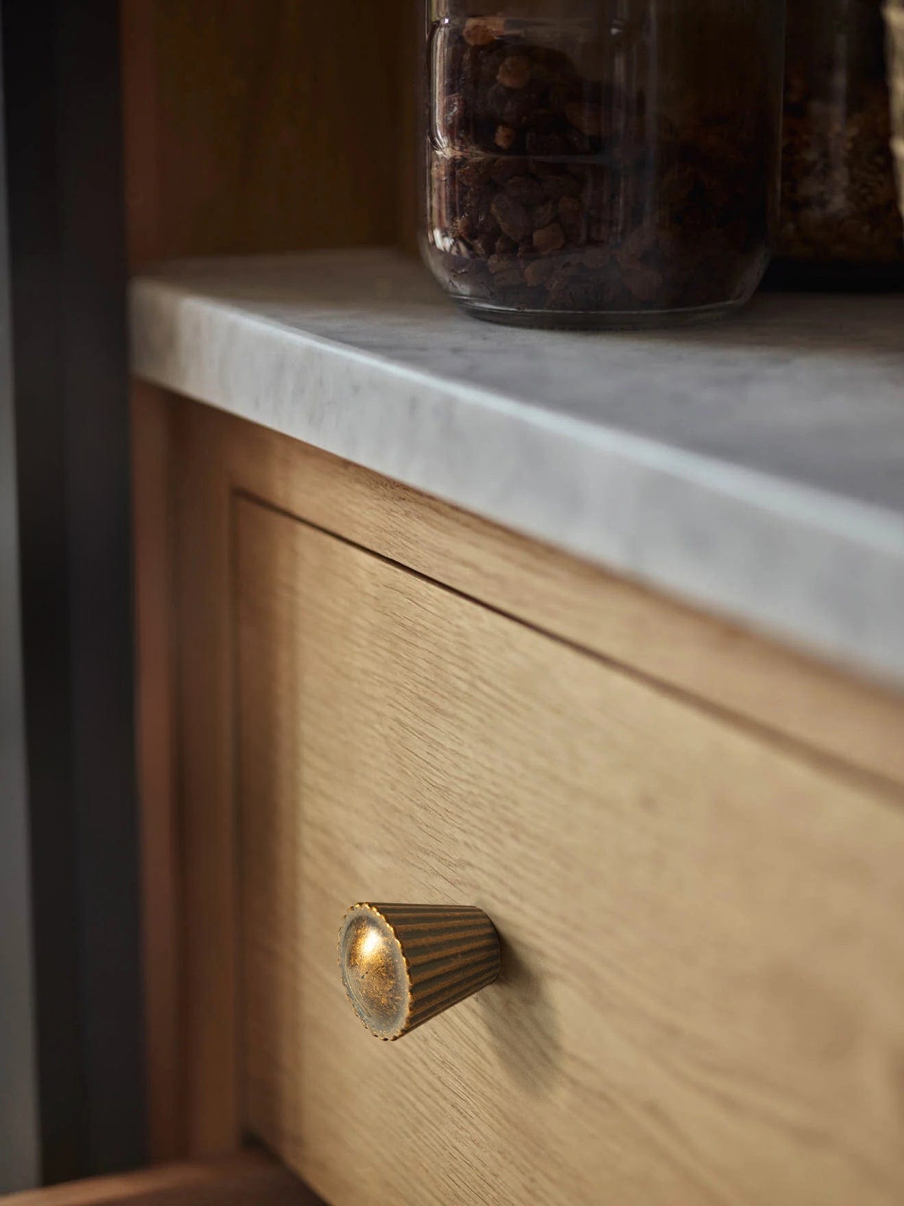 Goo-Ki Distinctive Stylish Zinc Alloy Cabinet Handles Featuring Textured Ribbed Ends