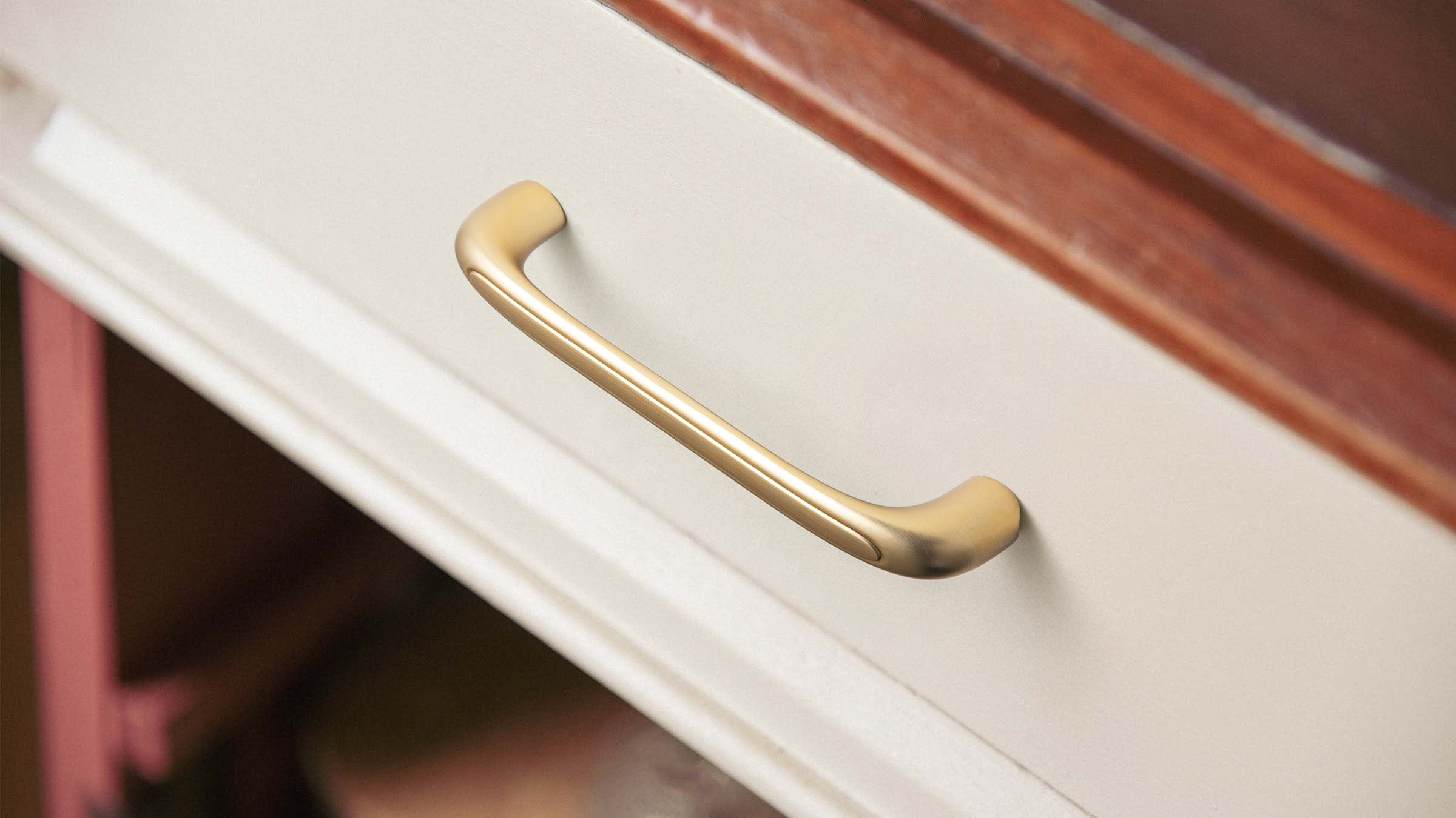 Goo-Ki Elegant Antique and Brushed Brass Bar Pull Cabinet Handles with Unique Design