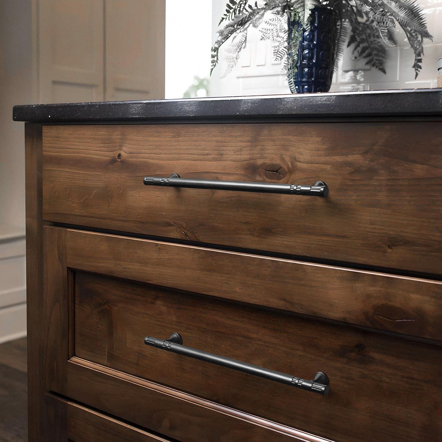 Goo-Ki Elegant Linear Shape Cabinet Handles Zinc Alloy Drawer Pulls with Distinctive Segmented Structure