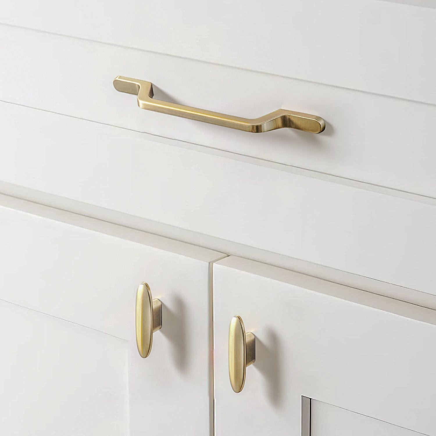 Goo-Ki European Style Retro Brass Drawer Pulls for Dresser Cupboard Vintage Bronze Bar Pulls