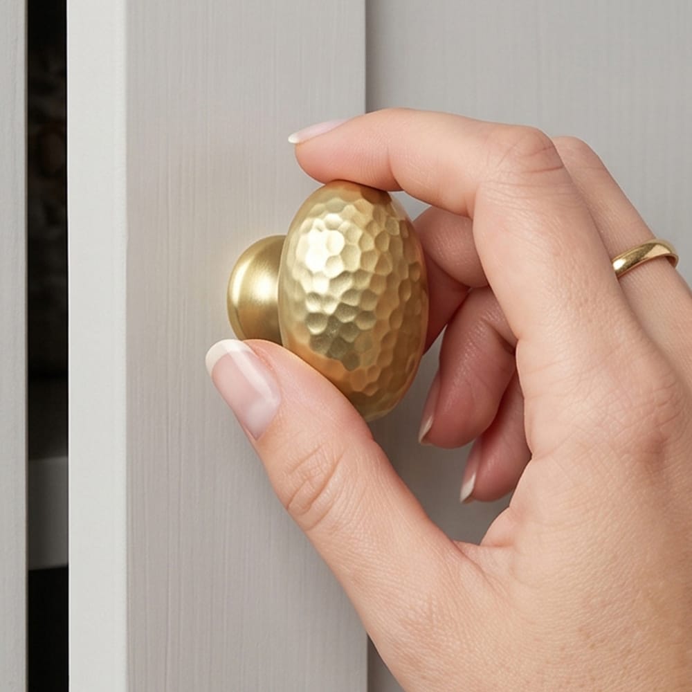 Goo-Ki Hammered Texture Oval Cabinet Knobs, Egg Shaped Solid Zinc Alloy Drawer Furniture Knobs for Kitchen Cabinets