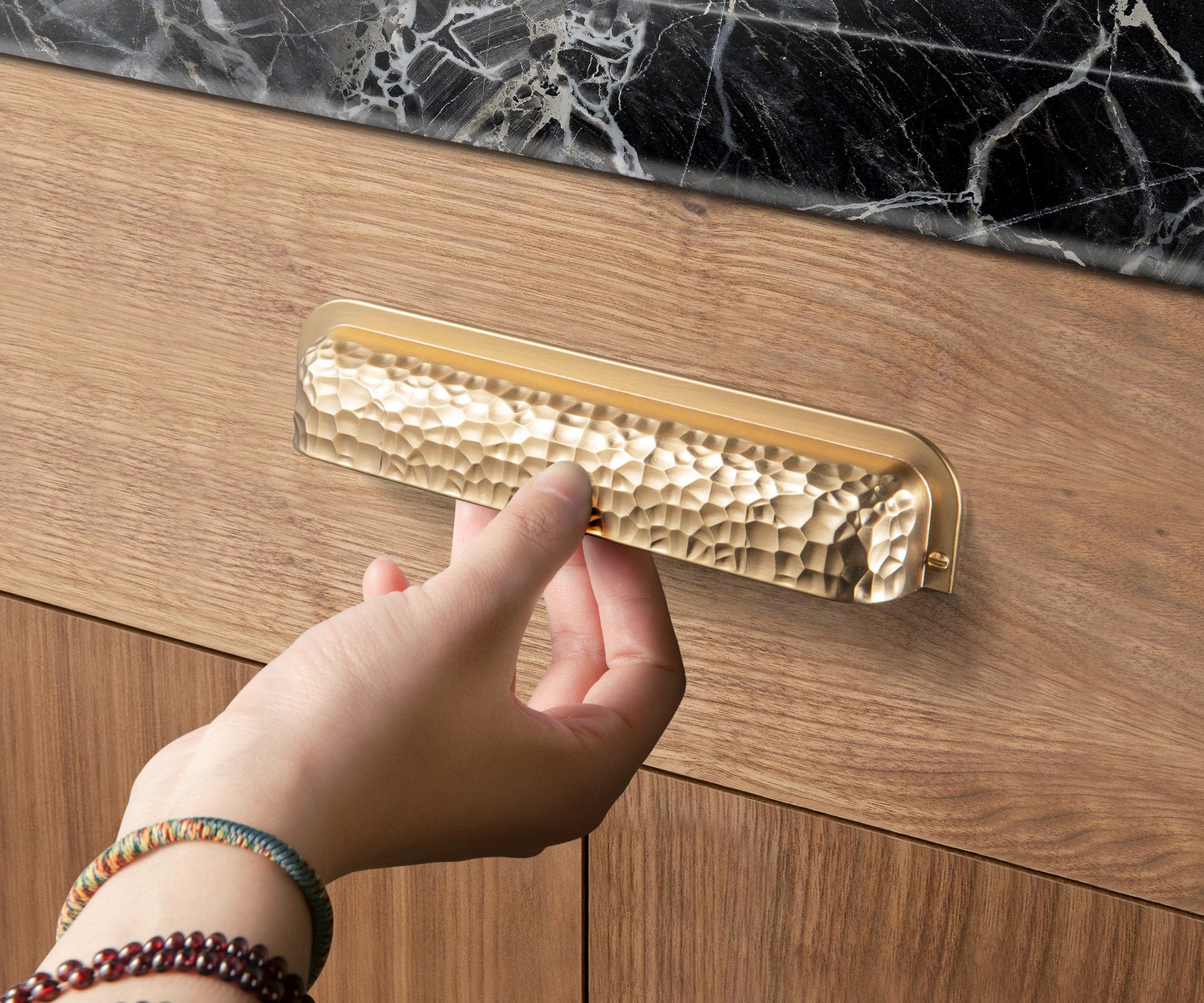 Goo-Ki Hammered Zinc Alloy Cabinet Cup Pulls Retro Style Drawer Handles with Unique Pattern