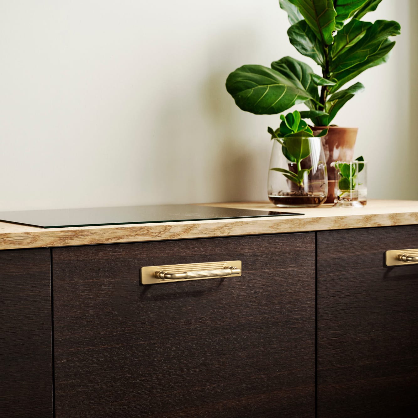 Goo-Ki Industrial Decorative Cabinet Pulls Unique L-shaped Drawer Handles with Textured Grip