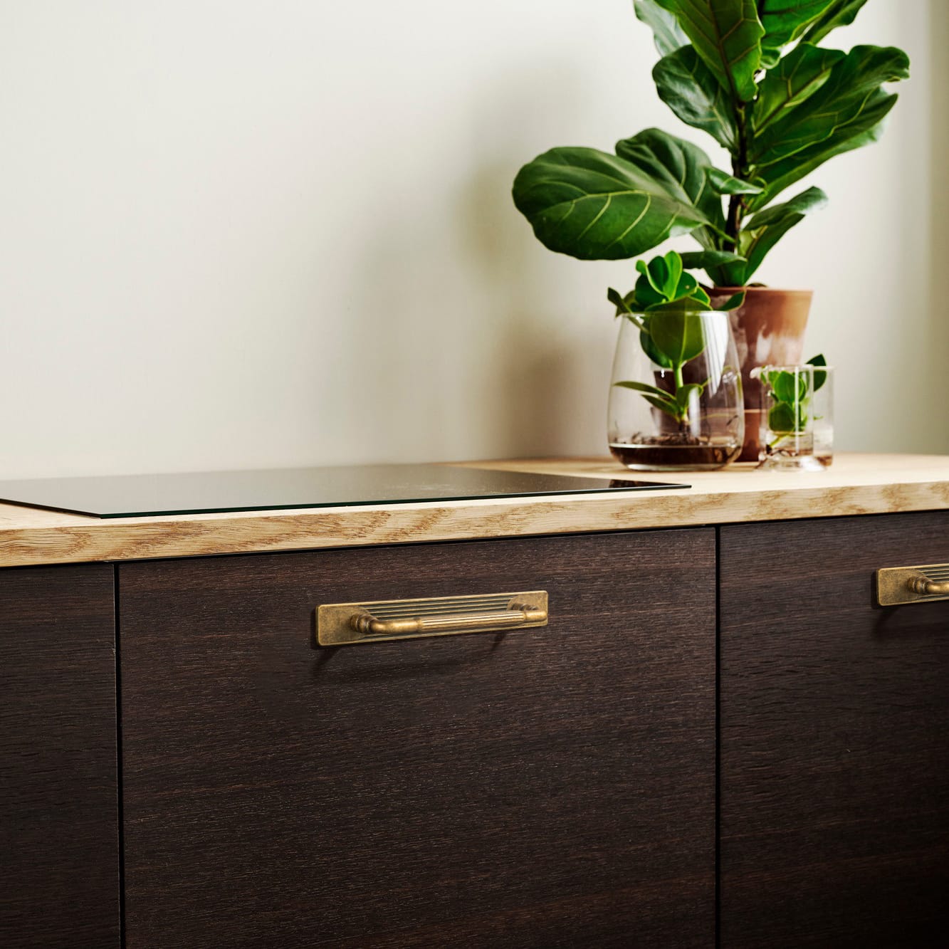Goo-Ki Industrial Decorative Cabinet Pulls Unique L-shaped Drawer Handles with Textured Grip