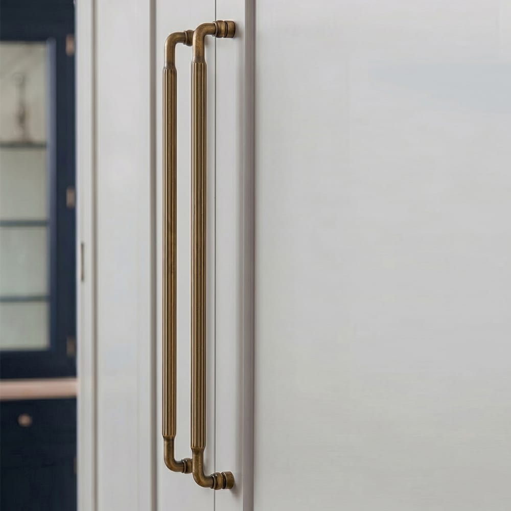 Goo-Ki Industrial Decorative Cabinet Pulls Unique L-shaped Drawer Handles with Textured Grip
