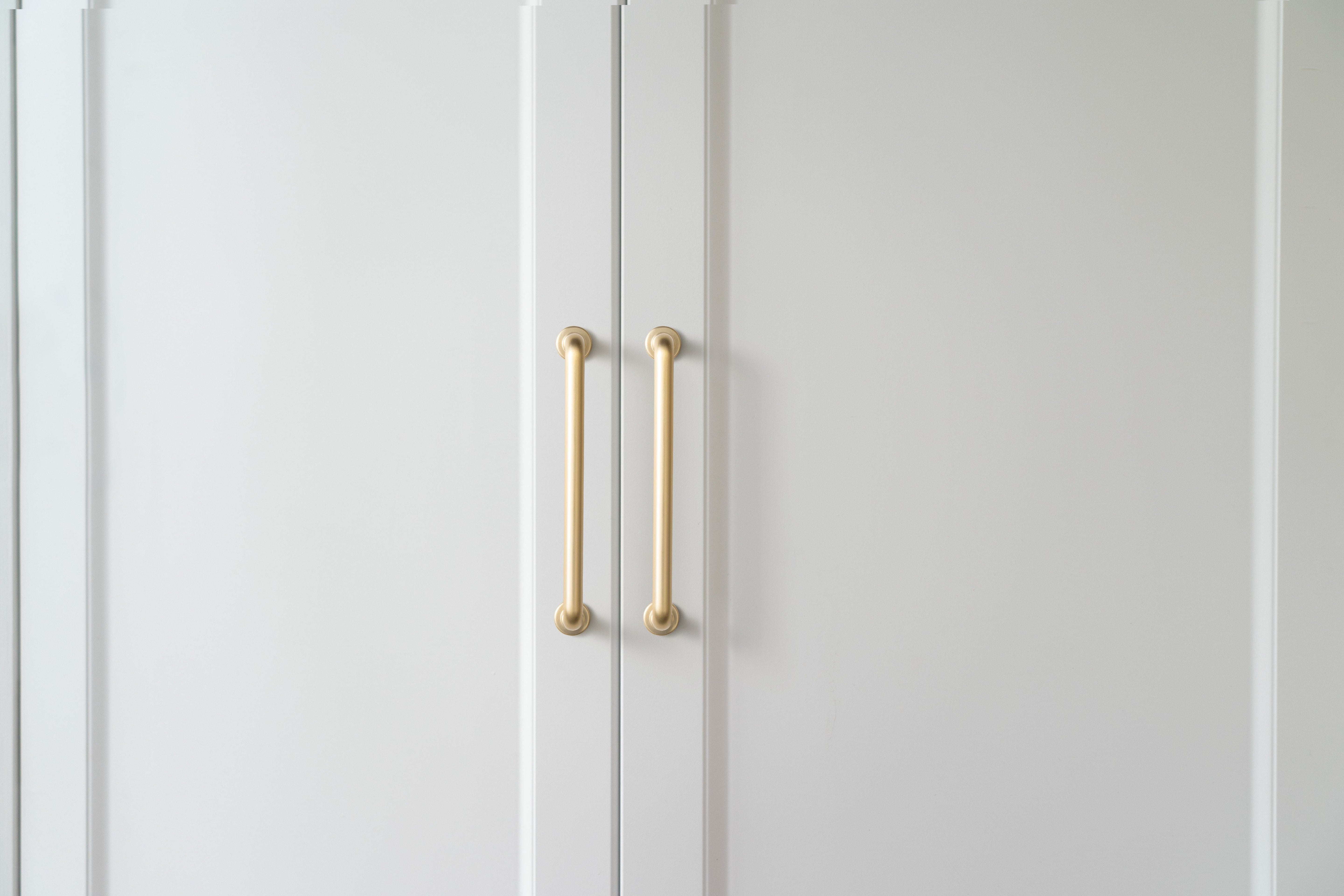 Goo-Ki Industrial Round Bar Zinc Alloy Pulls - Champagne Bronze & Antique Brass Finish