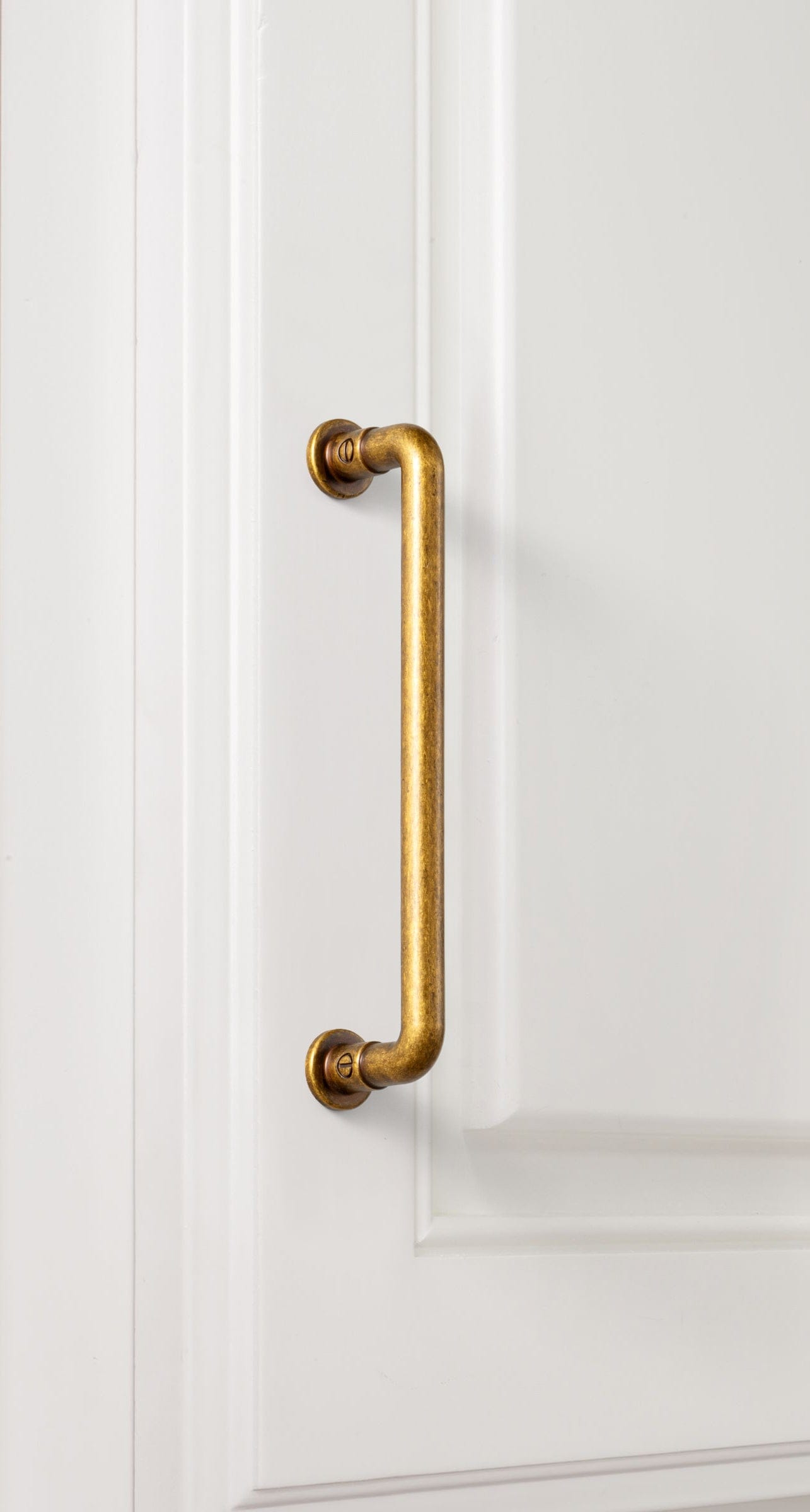 Goo-Ki Industrial Round Bar Zinc Alloy Pulls - Champagne Bronze & Antique Brass Finish