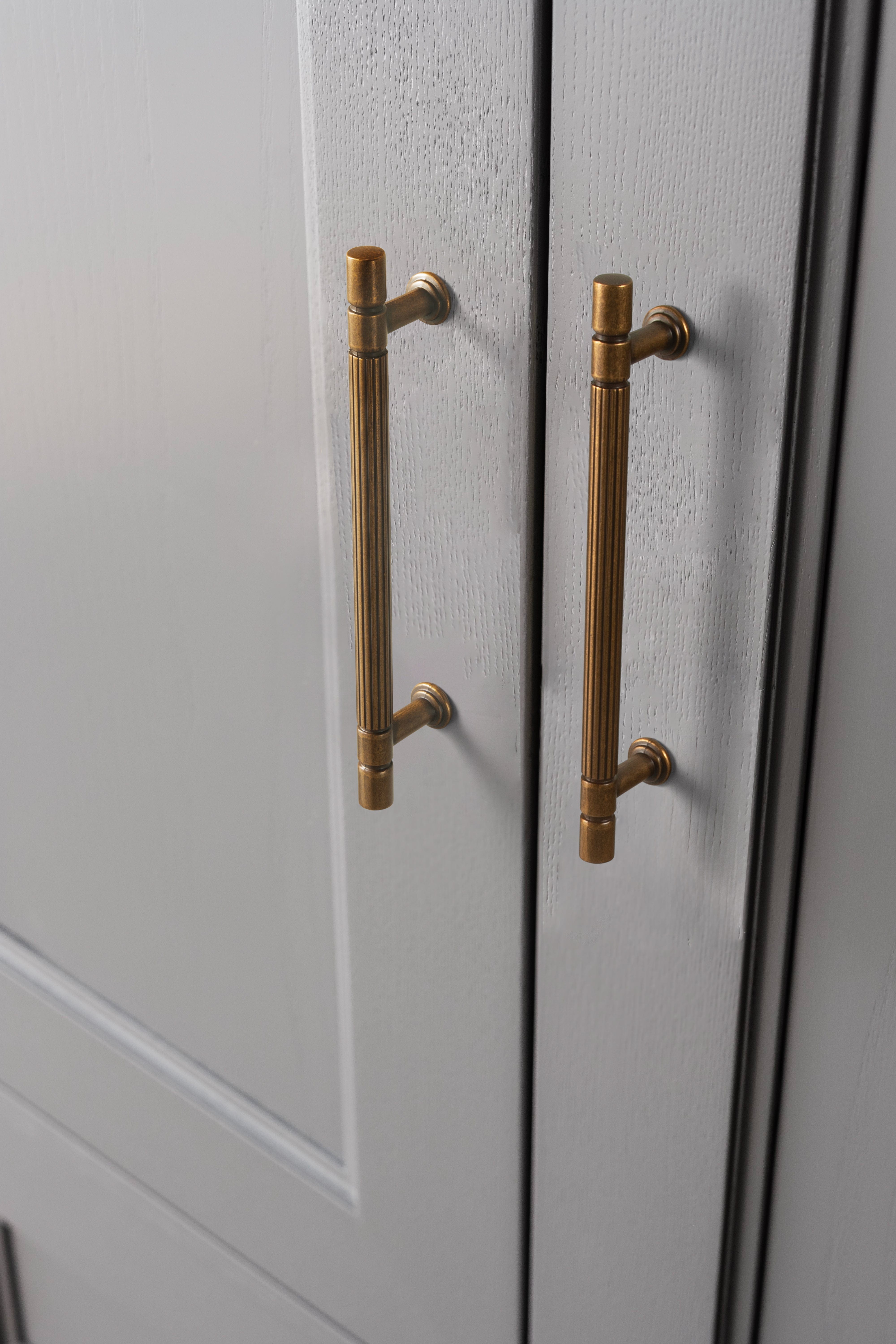 Goo-Ki Industrial Style Retro Zinc Alloy Cabinet Pulls with Striped Texture