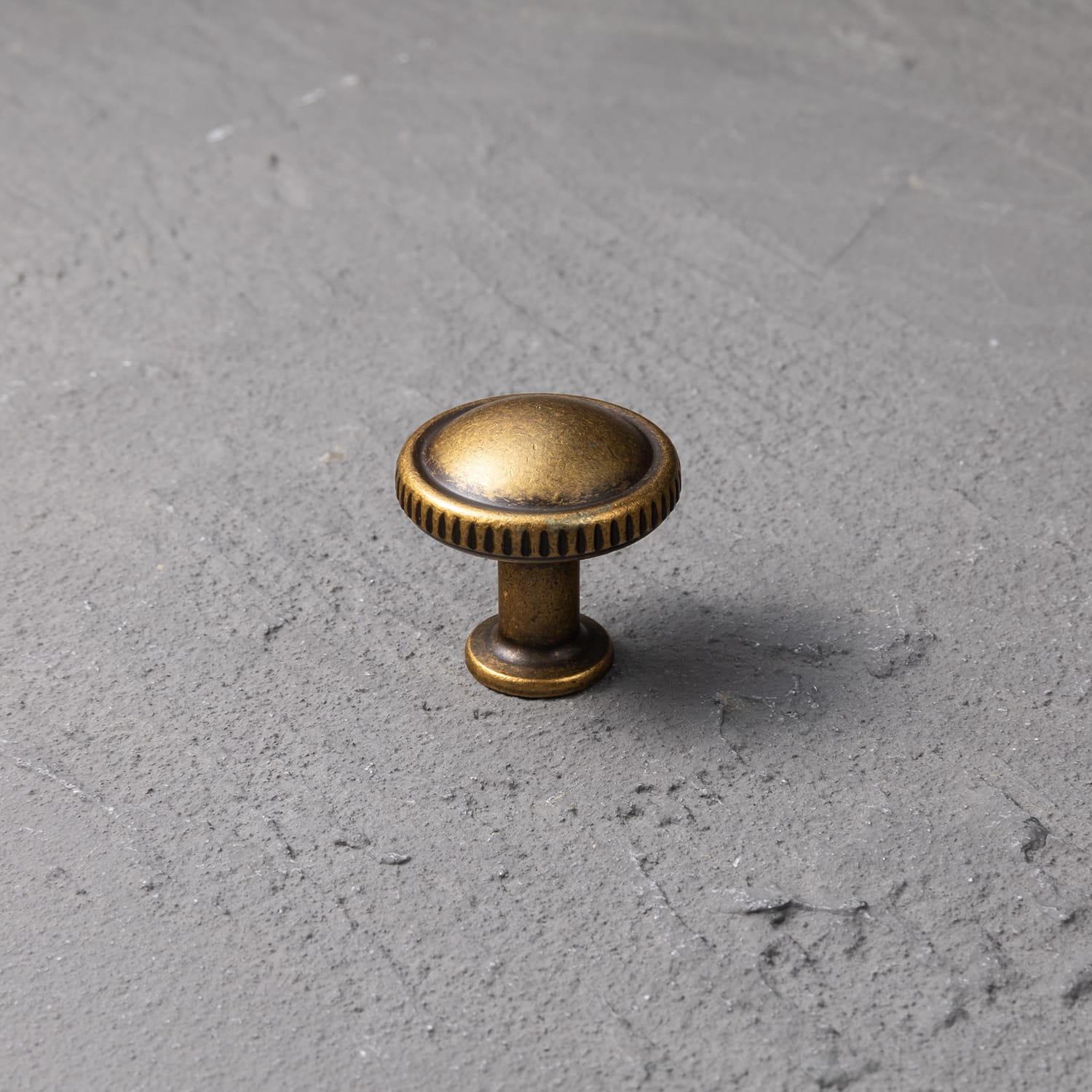Goo-Ki Knurled Rim Round Cabinet Knobs, Solid Zinc Alloy Mushroom Drawer Knob for Cabinet Doors, Chest of Drawers