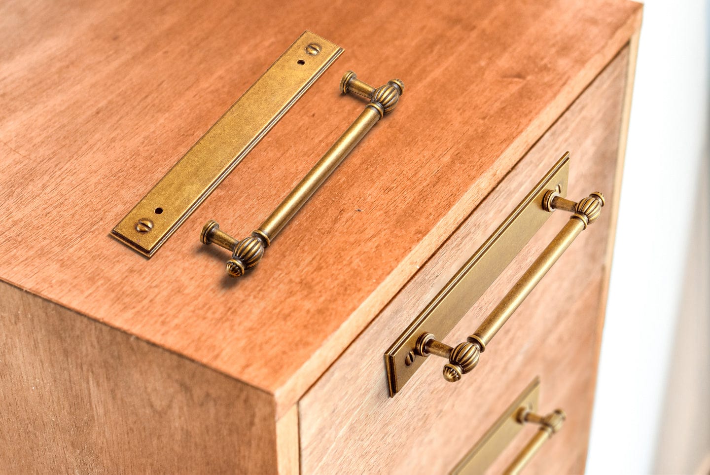 Goo-Ki Luxury Decorative Antique Brass Cabinet Handles Stylish Accents for Modern Cabinet Design