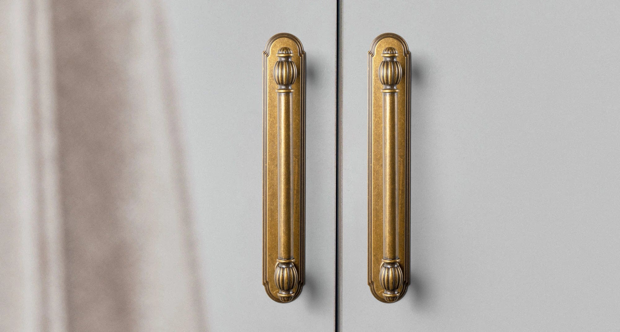 Goo-Ki Luxury Decorative Antique Brass Cabinet Handles Stylish Accents for Modern Cabinet Design