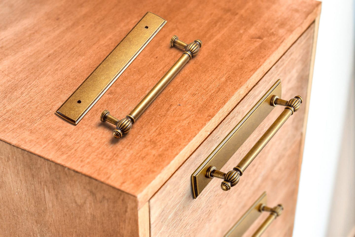 Goo-Ki Luxury Decorative Antique Brass Cabinet Handles Stylish Accents for Modern Cabinet Design