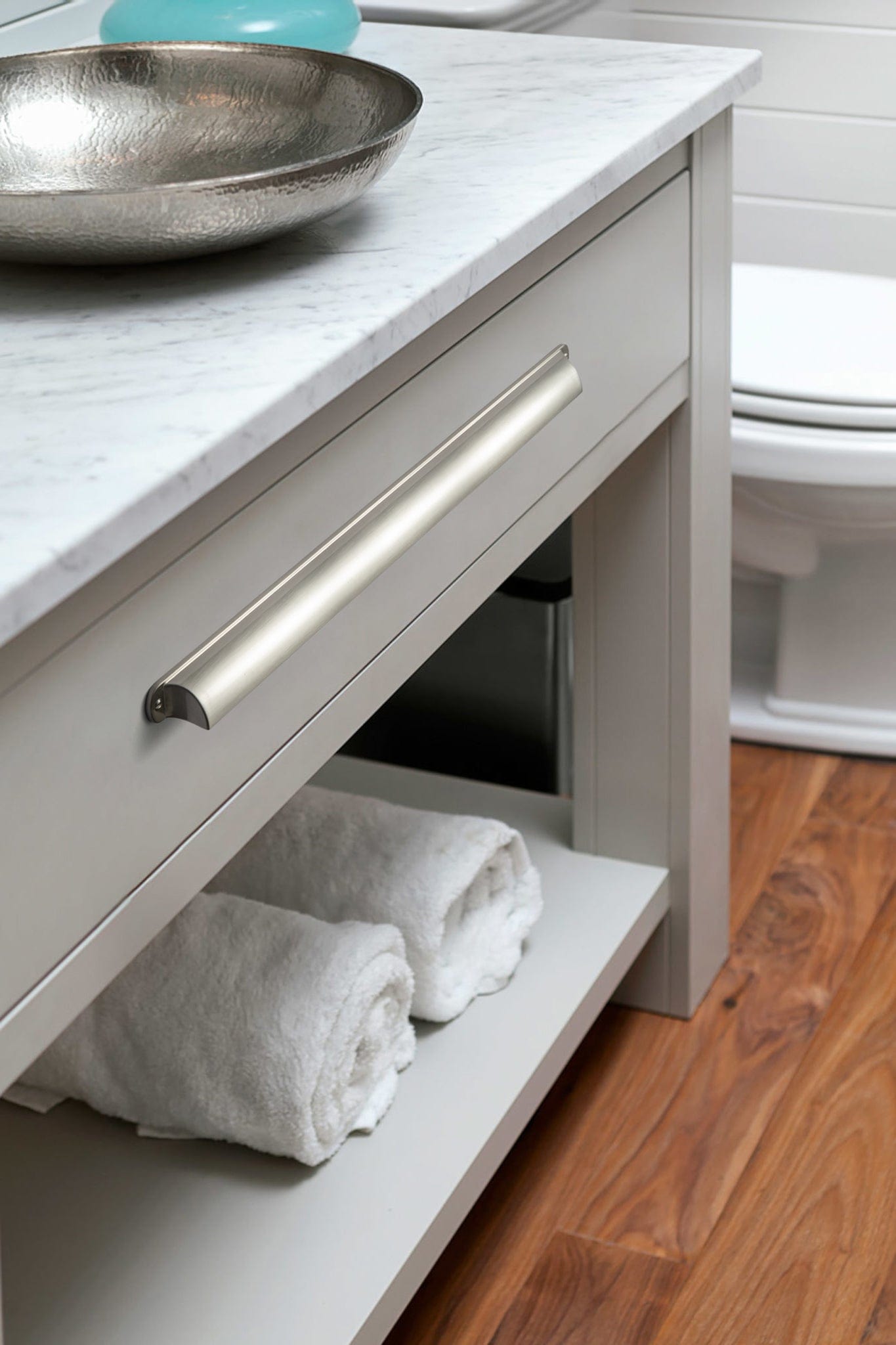 Goo-Ki Modern Multi-Color Cabinet Cup Pulls Bin Drawer Pull Stylish Hardware for Furniture Upgrades
