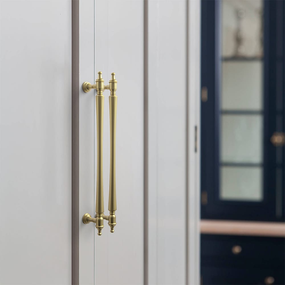 Goo-Ki Ornate Tapered Cabinet Handle with Sculpted Detailing Vintage Hardware for Kitchen