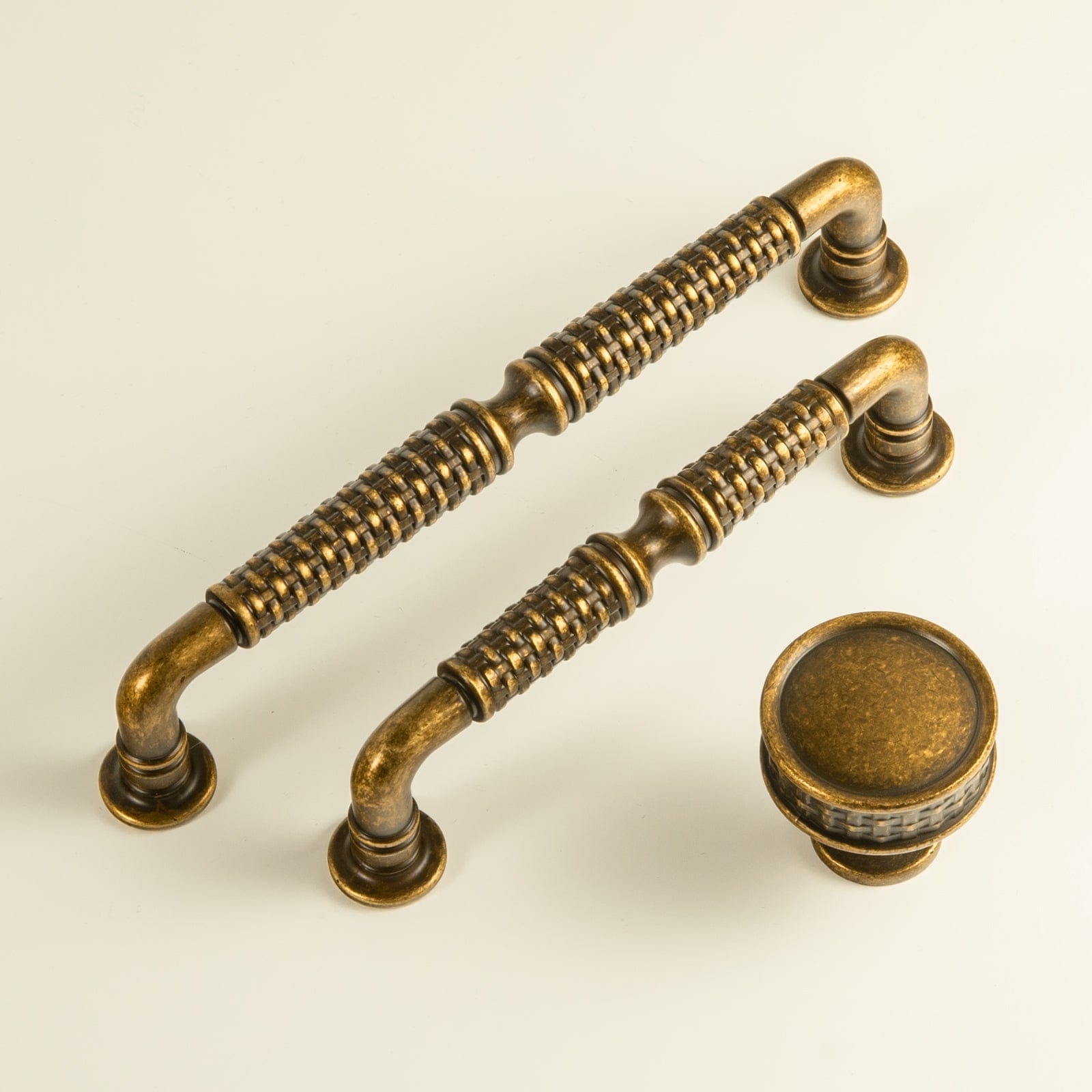 Goo-Ki Ornate Woven Pattern Zinc Alloy Cabinet Knobs & Pulls - Retro Style Hardware for Kitchen Cabinets